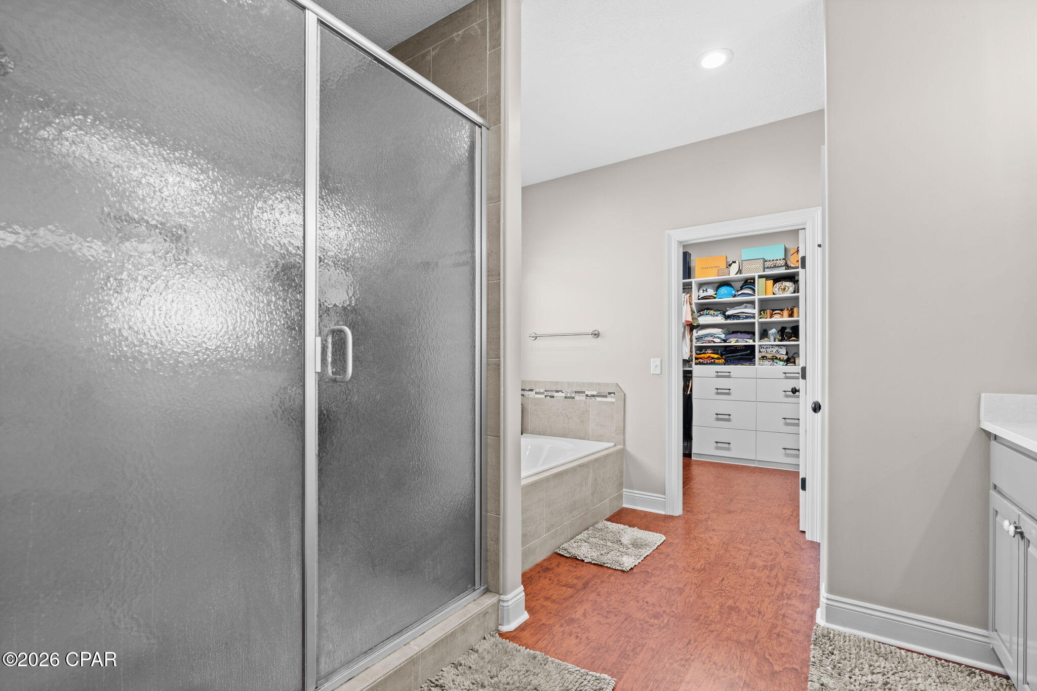 Kirkland Manor - Residential