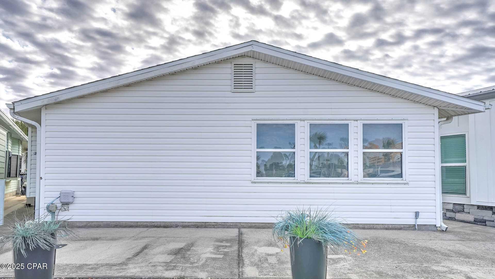 Venture Out Travel Trail - Residential