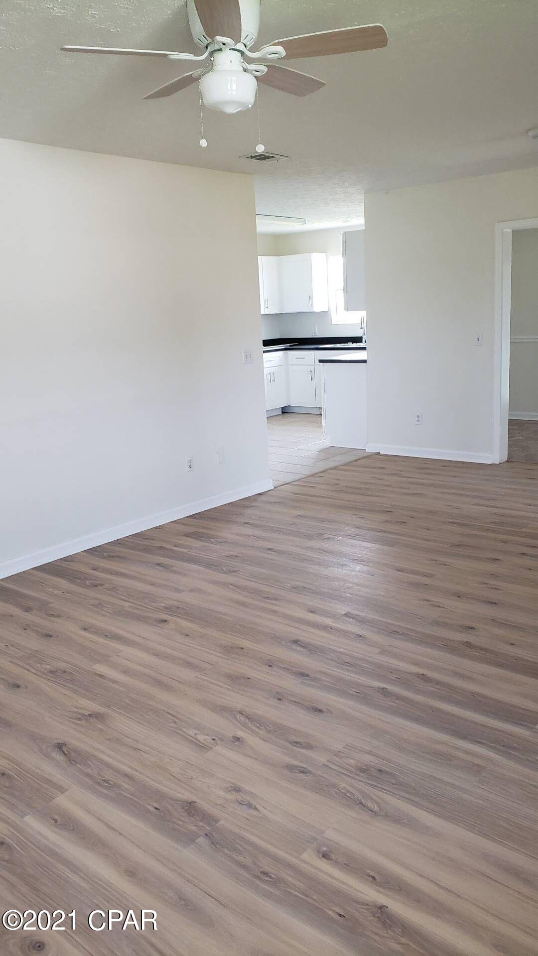 [No Recorded Subdiv] - Residential Lease