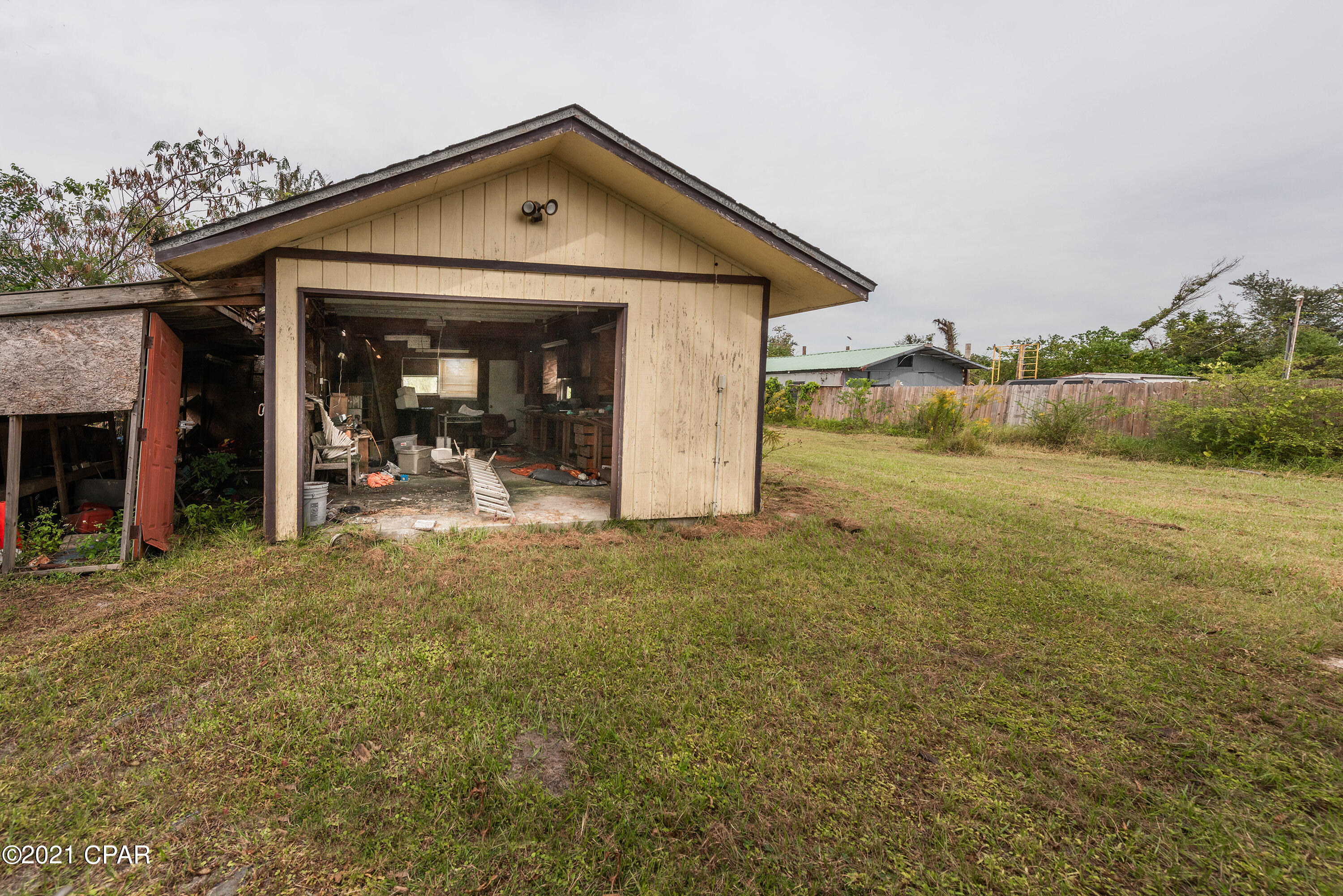 [No Recorded Subdiv] - Residential