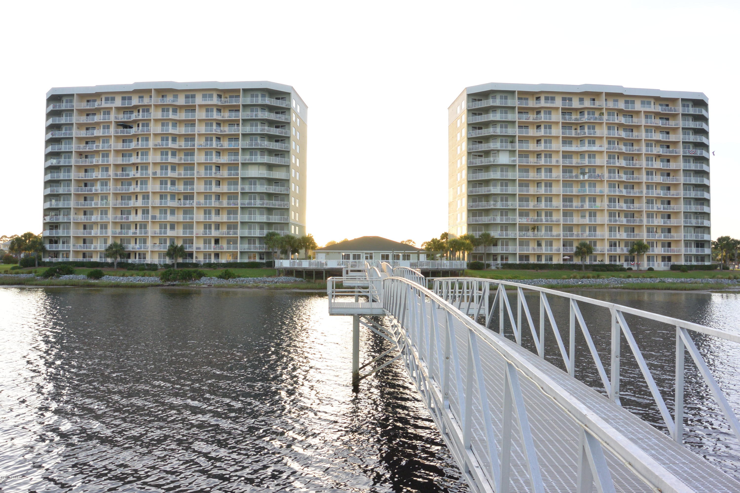 Hibiscus By The Bay - Residential