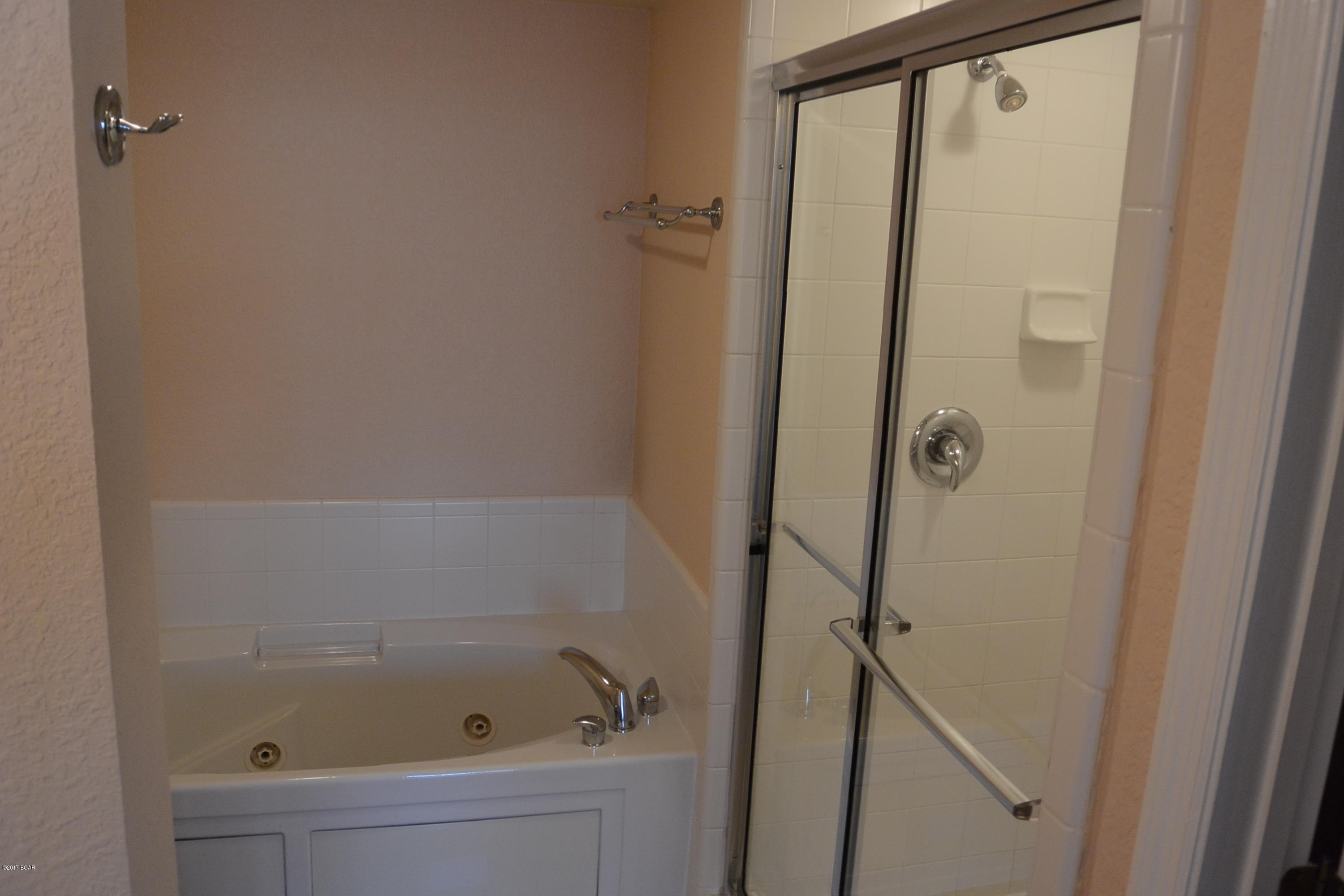 Hibiscus By The Bay - Residential