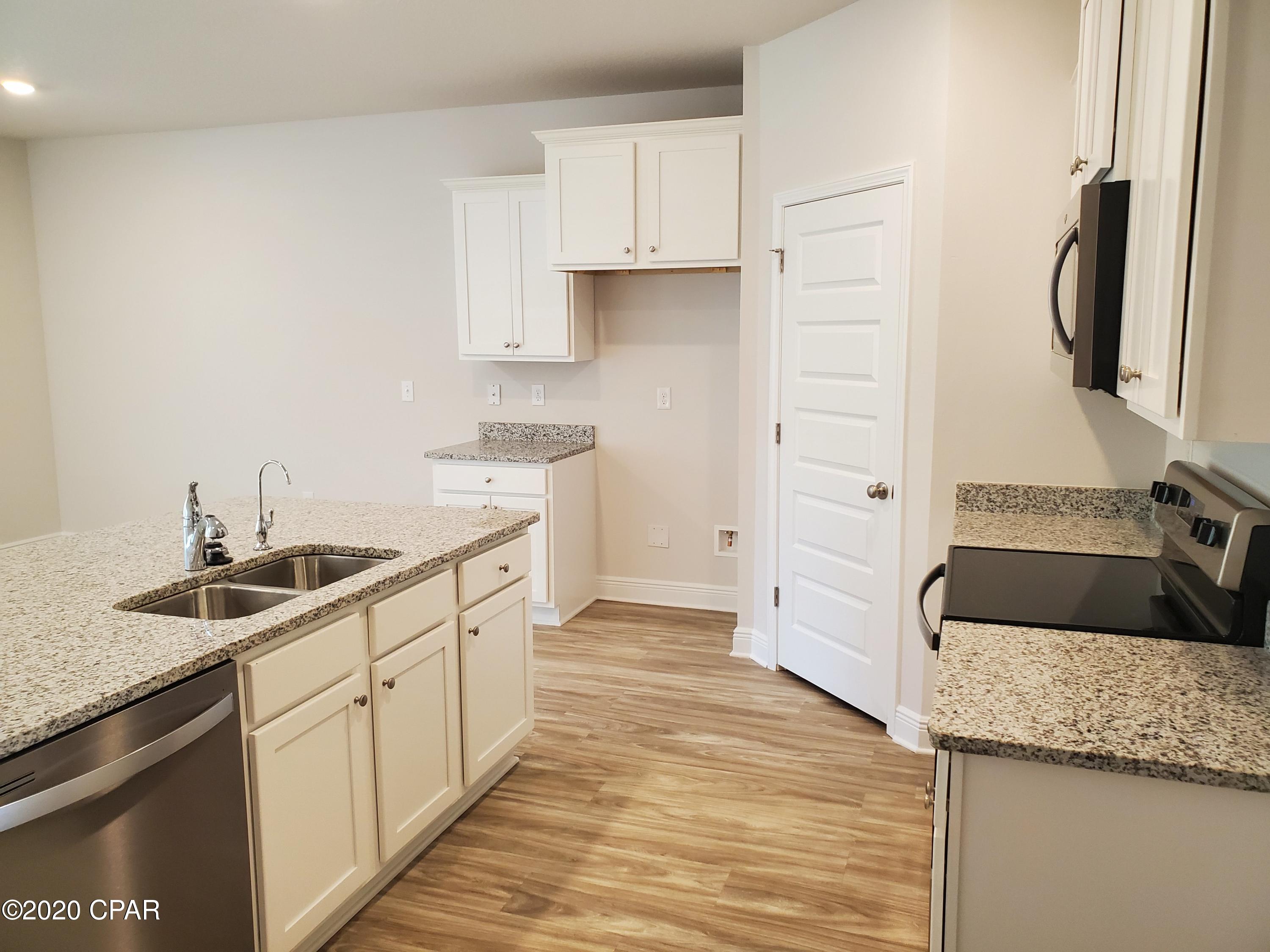 Emerald Cove Villas - Residential