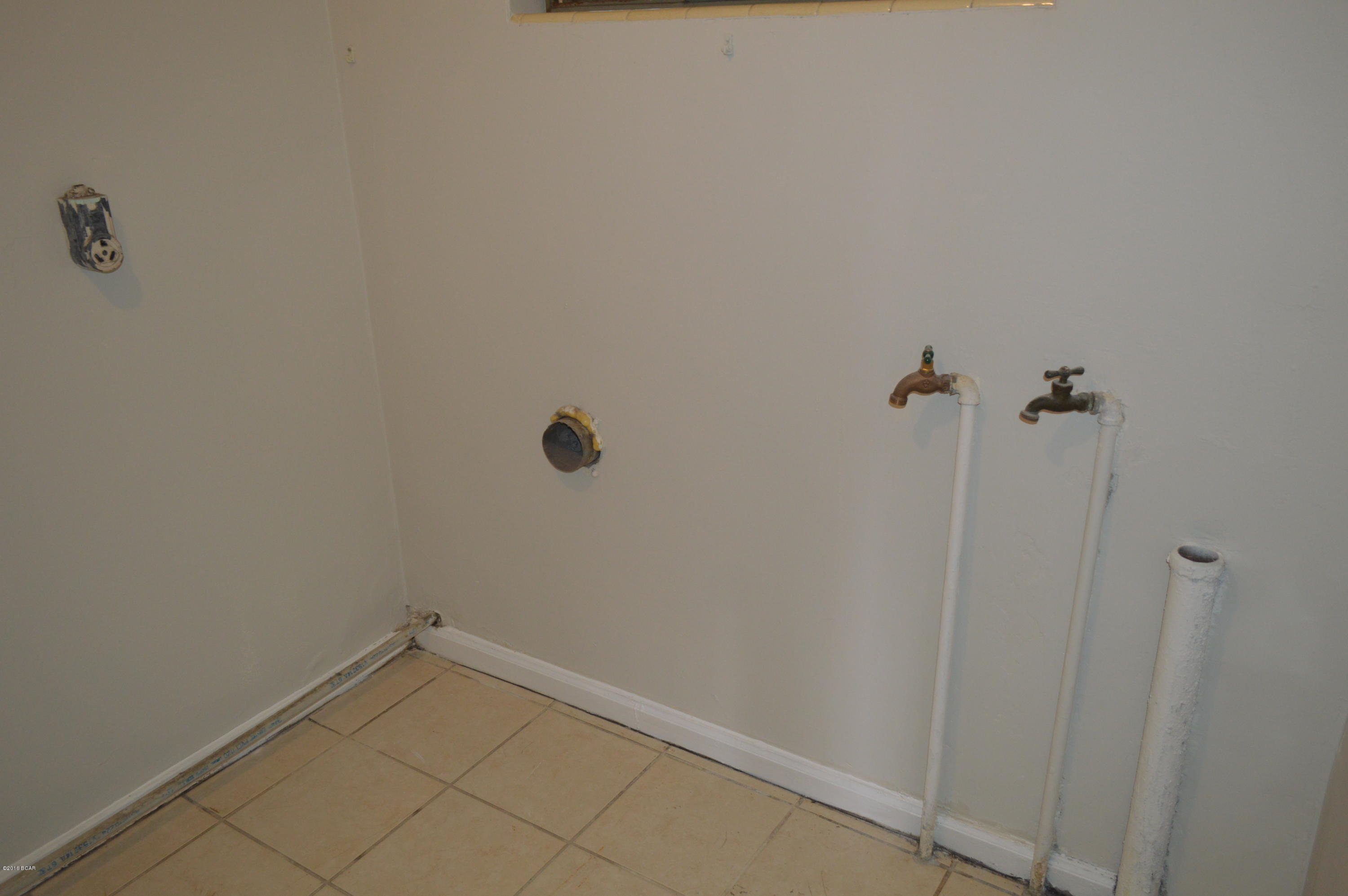 Gilbert-Pkr Add-Pt Don - Residential Lease