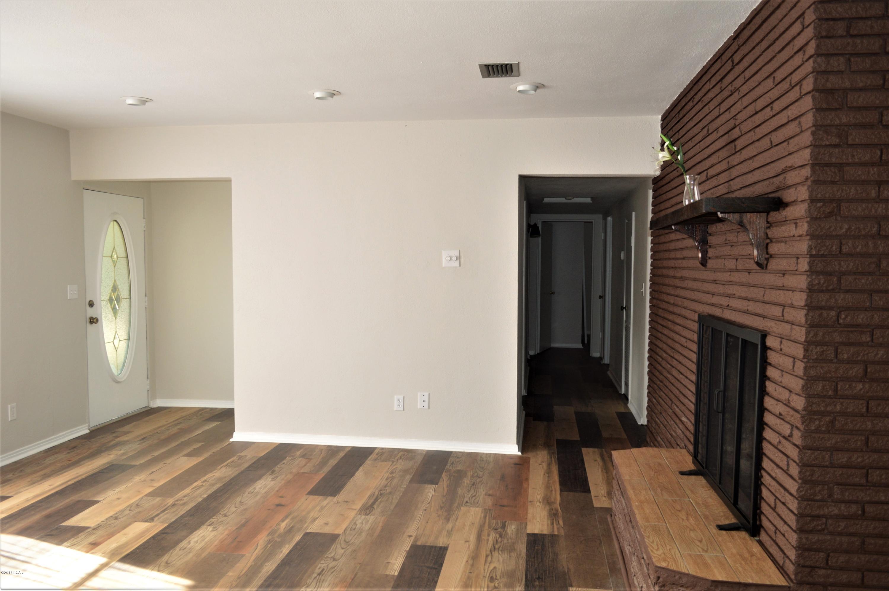 Gilbert-Pkr Add-Pt Don - Residential Lease