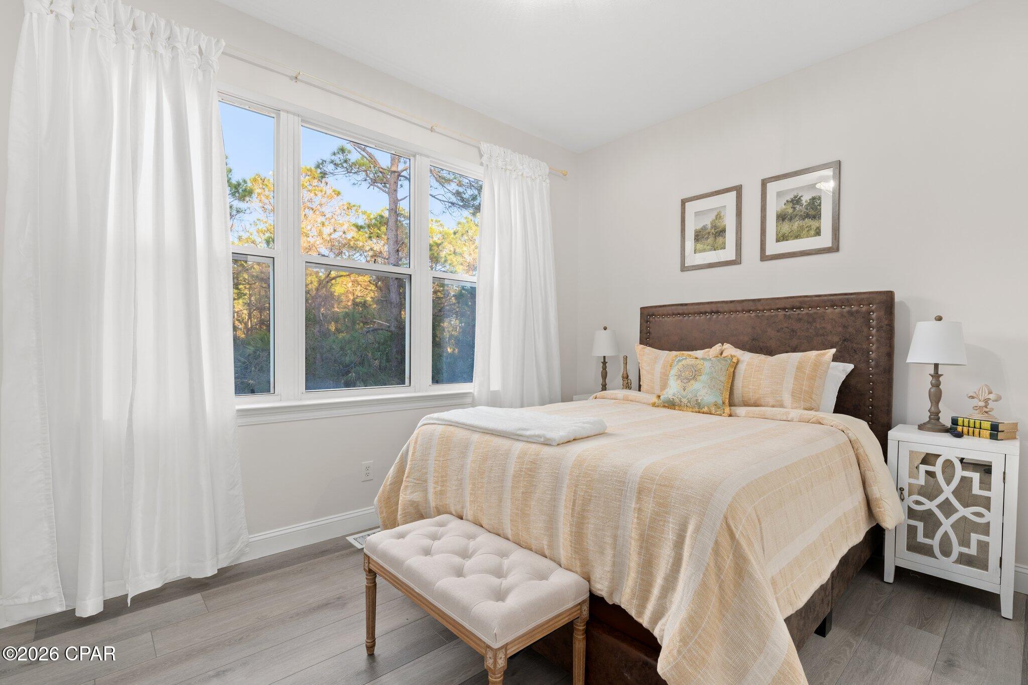 Long Beach 3rd - Residential