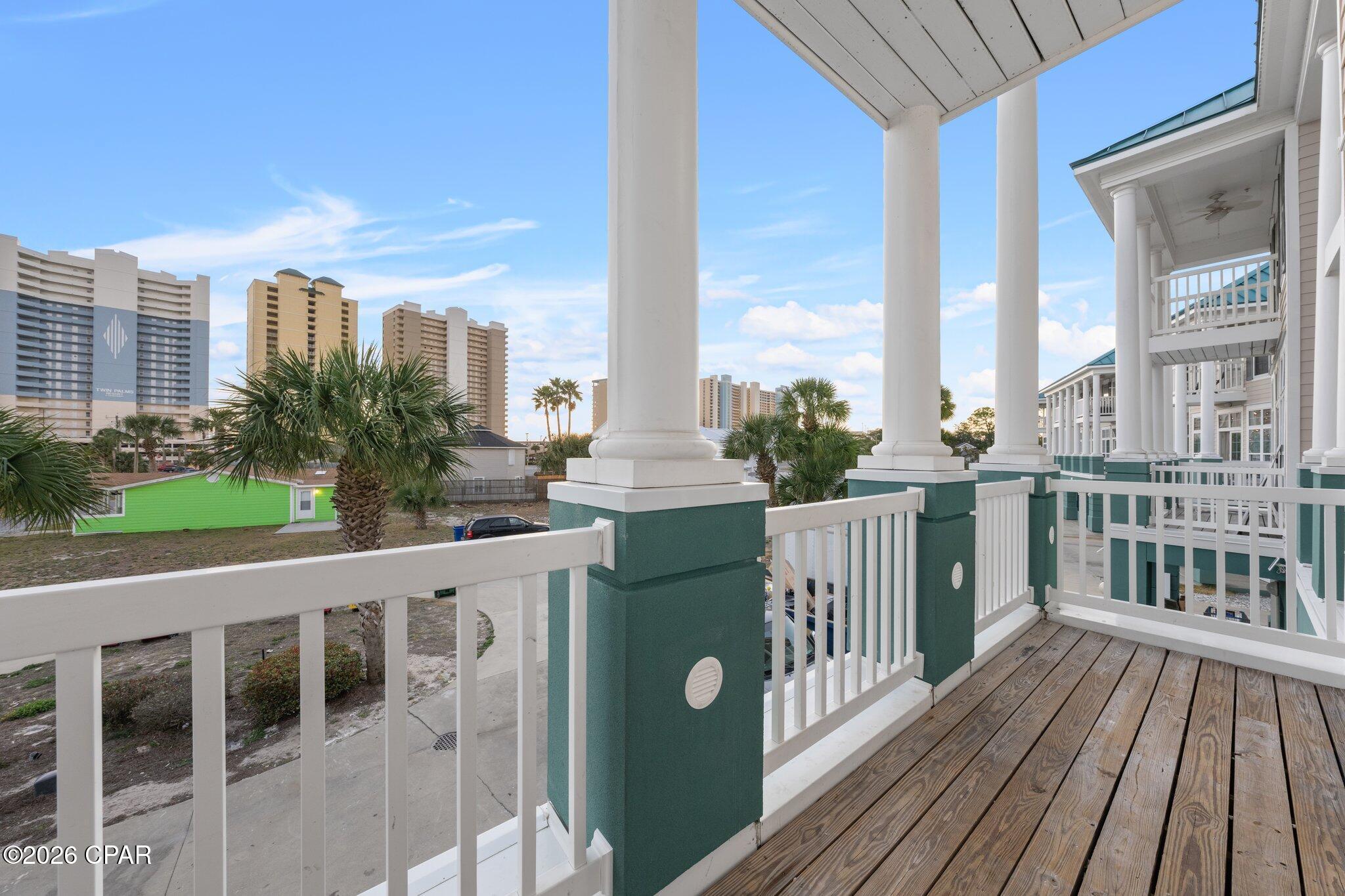 Long Beach 3rd - Residential