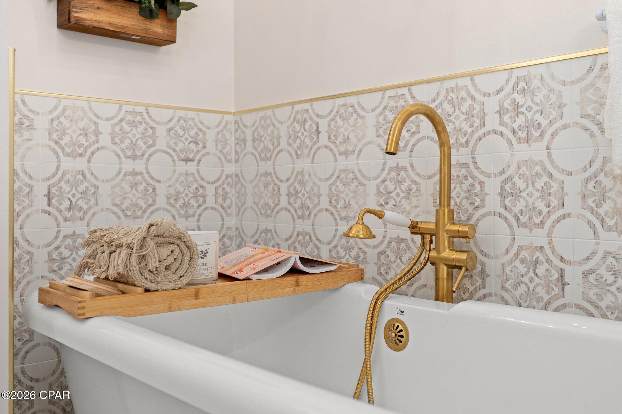 Long Beach 3rd - Residential