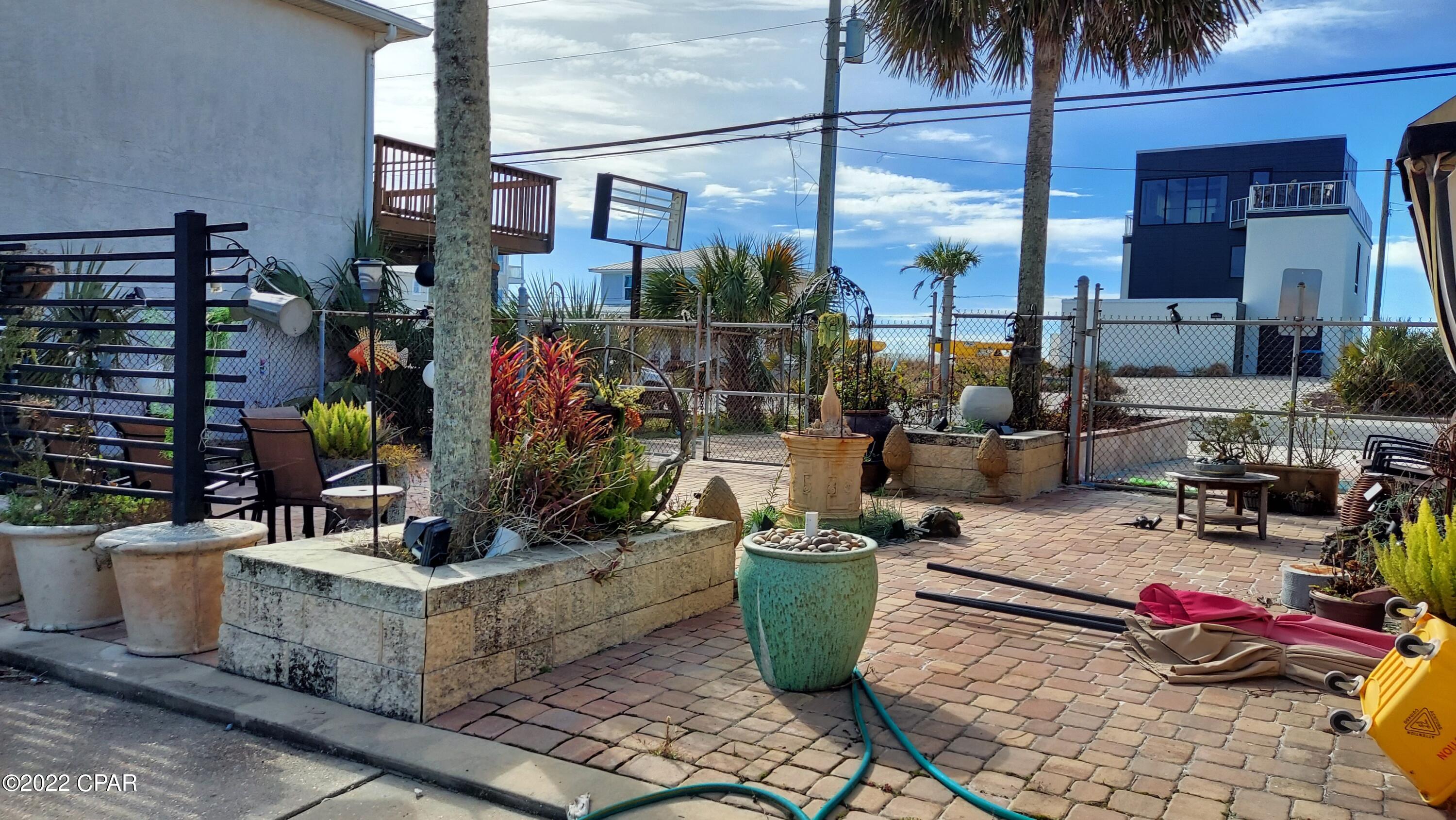 Lullwater Beach - Commercial Sale