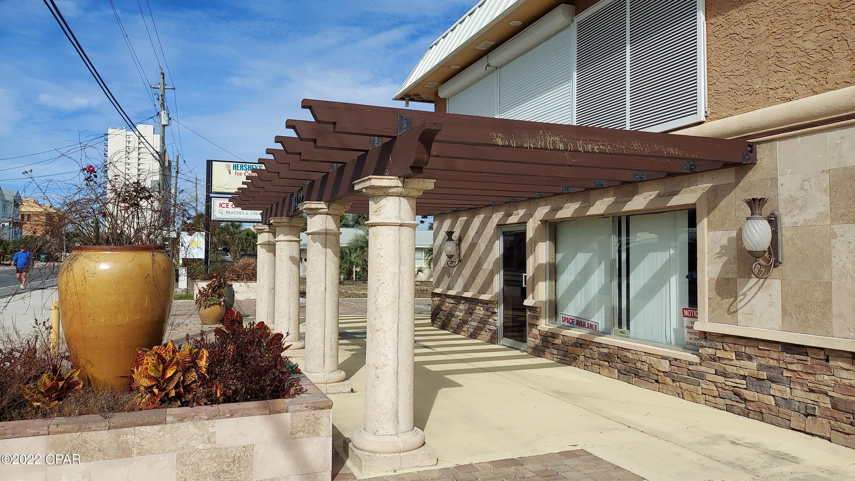 Lullwater Beach - Commercial Sale