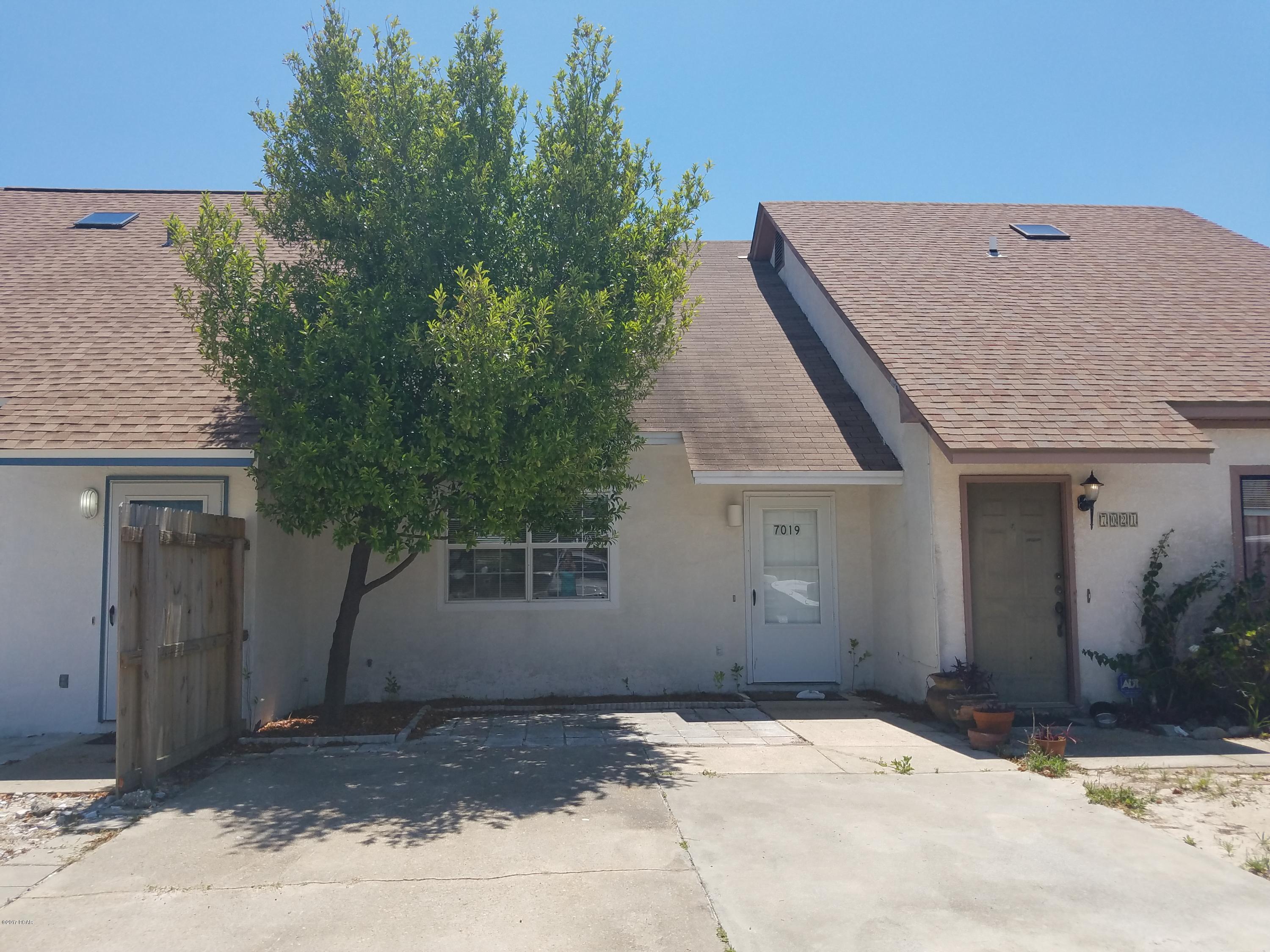 Holiday Beach Unit 12 - Residential Lease