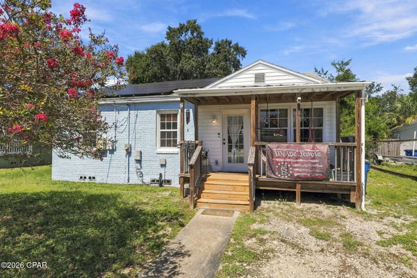 1434 W 10TH ST, PANAMA CITY, FL 32401 - Image c4bf2b08dcfb2f3ab98b10a5dfe6cc2f/3137092150