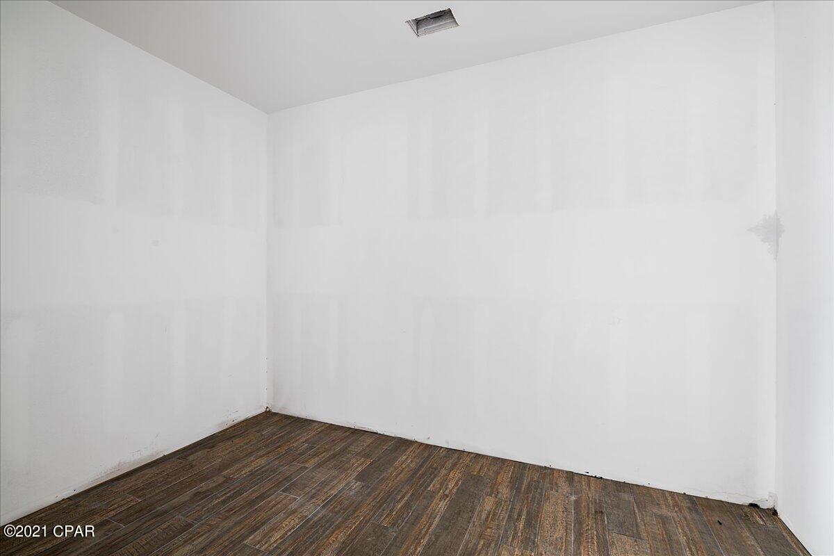 Holiday Isle - Residential