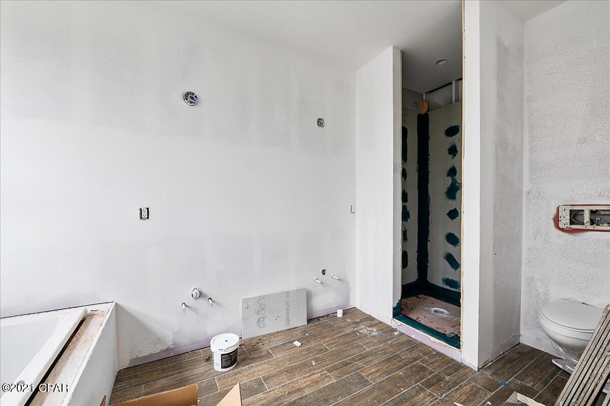 Holiday Isle - Residential