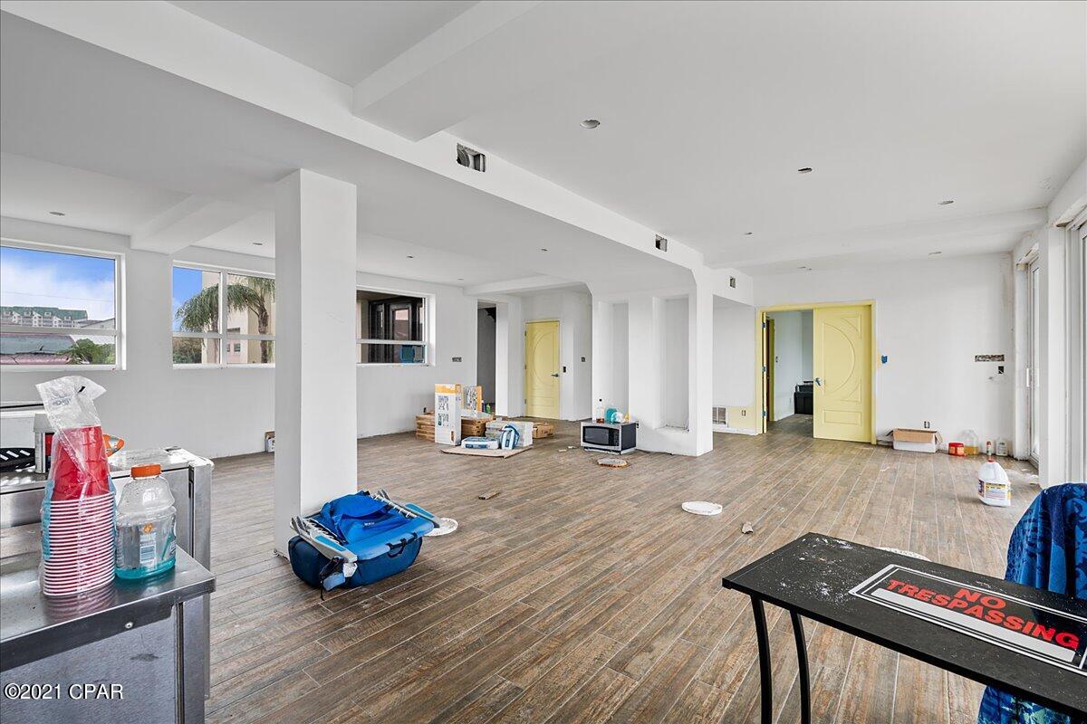 Holiday Isle - Residential