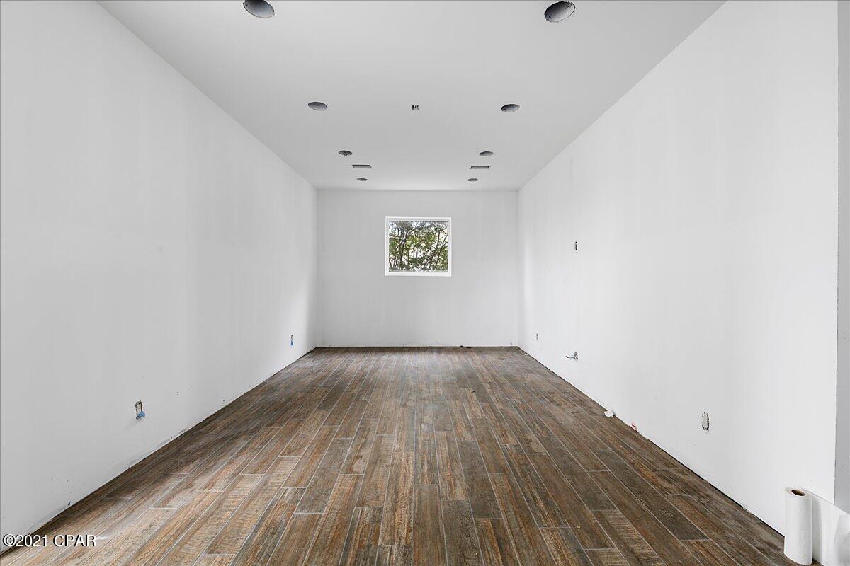 Holiday Isle - Residential