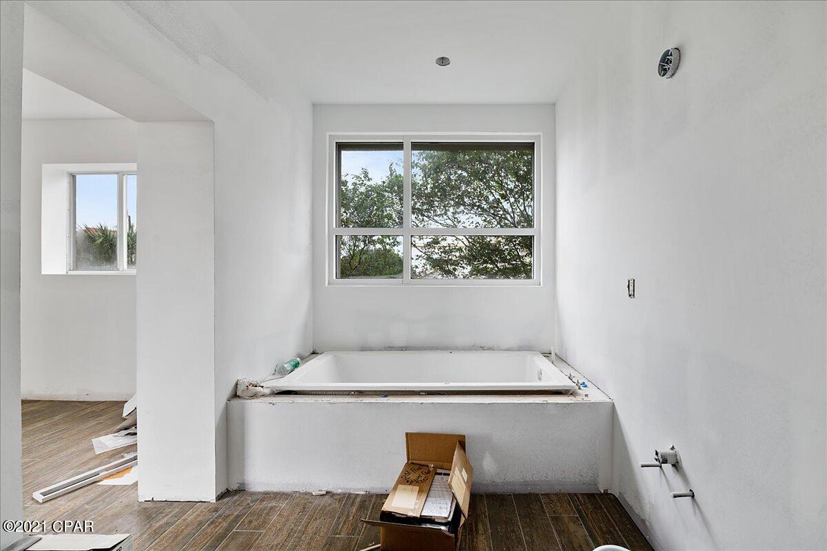 Holiday Isle - Residential