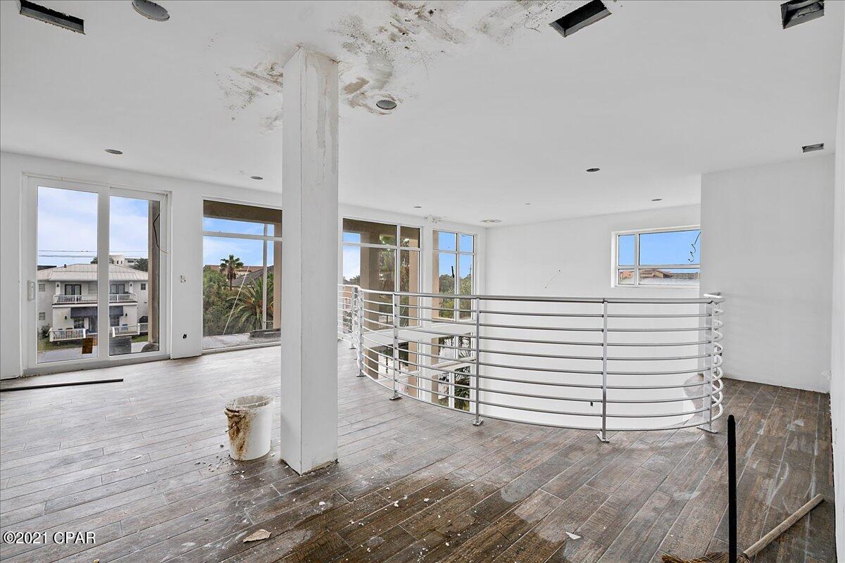 Holiday Isle - Residential