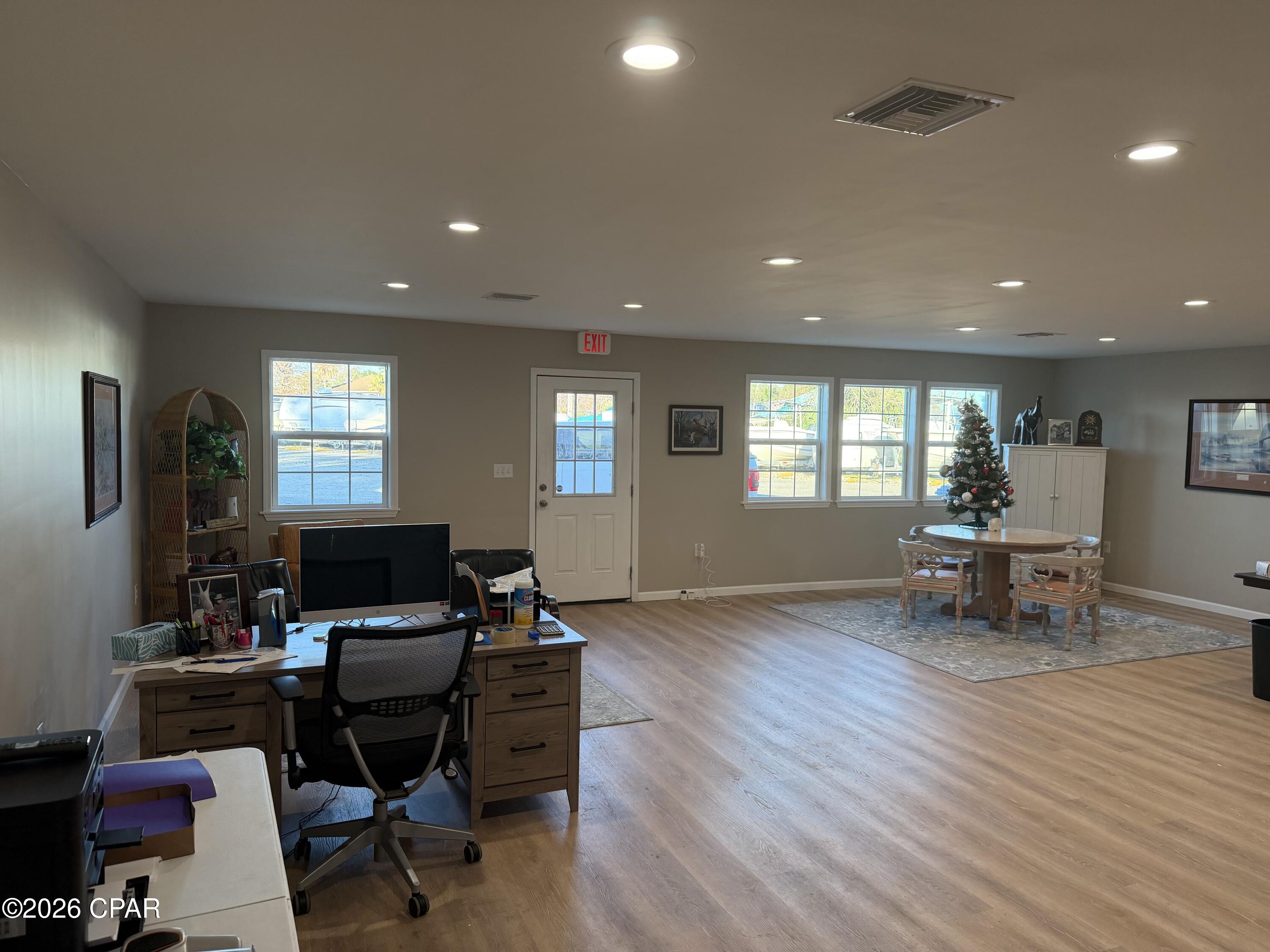 [No Recorded Subdiv] - Commercial Lease