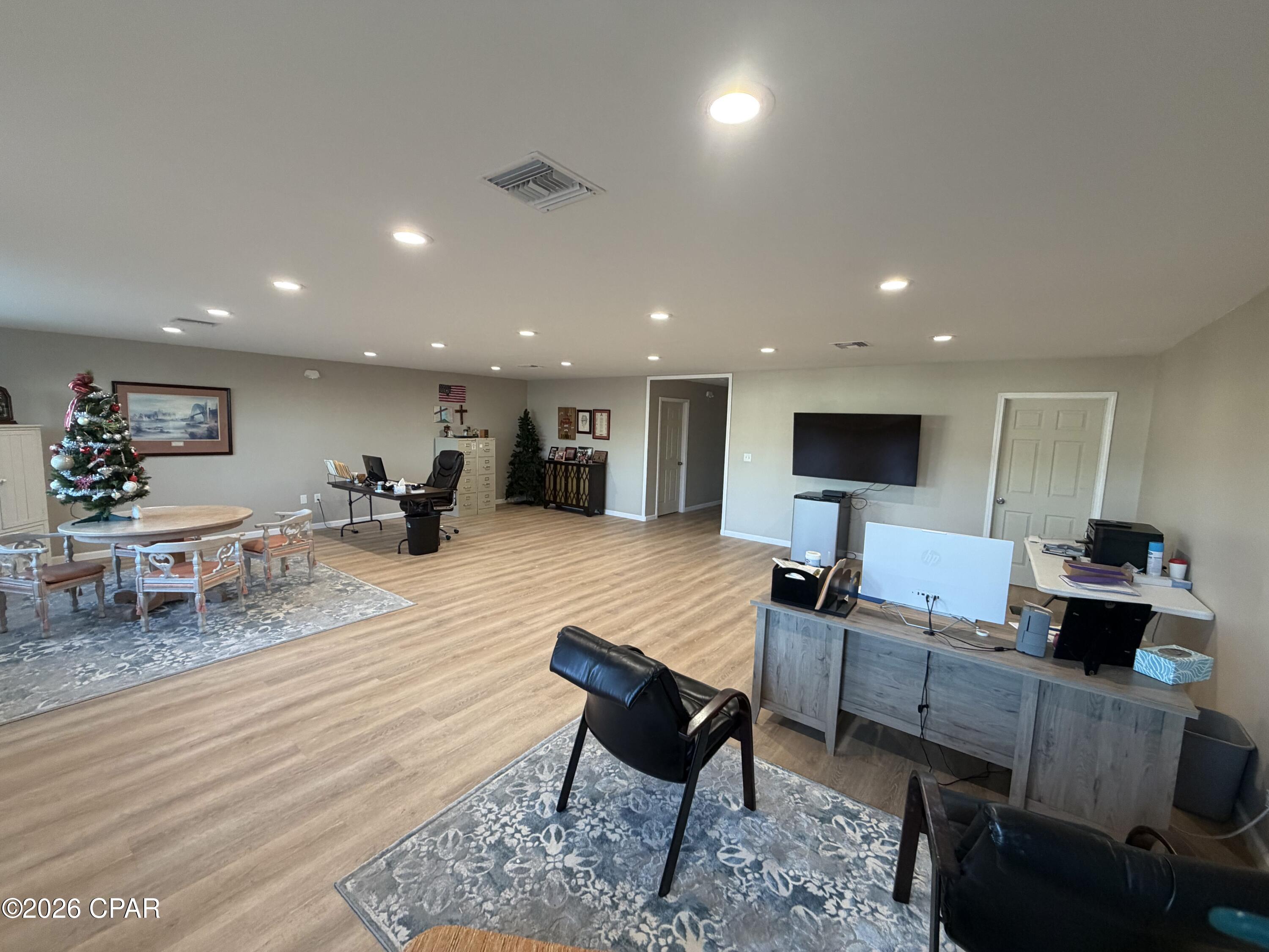 [No Recorded Subdiv] - Commercial Lease