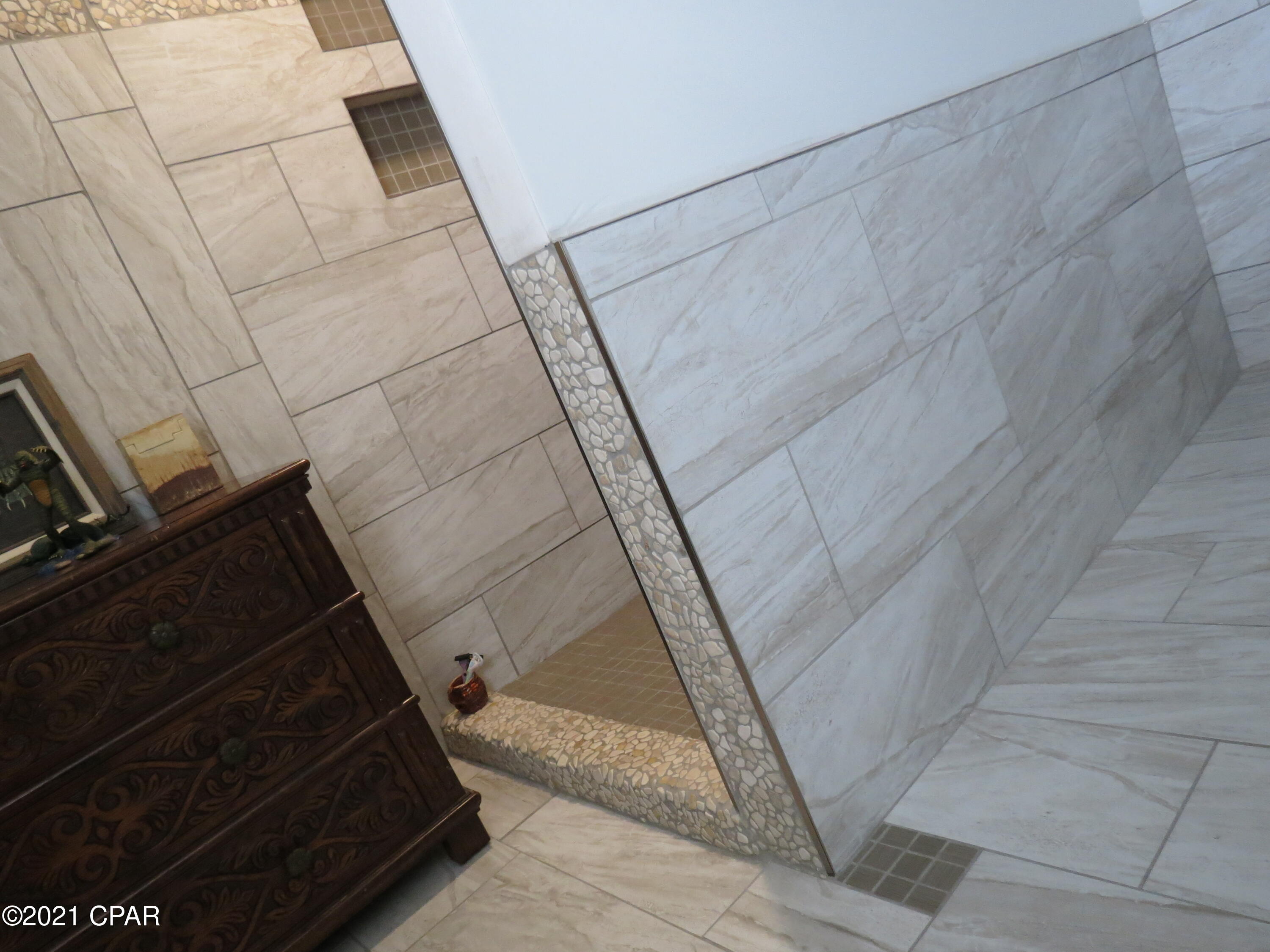 Caroline Add Unit 2 - Residential