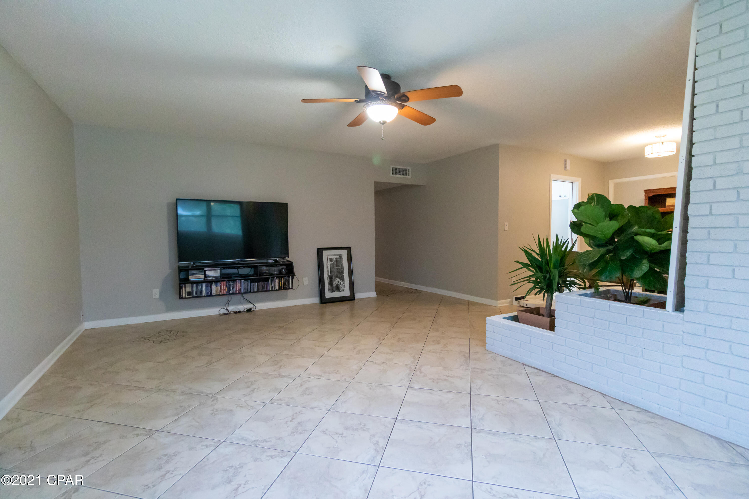 Caroline Add Unit 2 - Residential