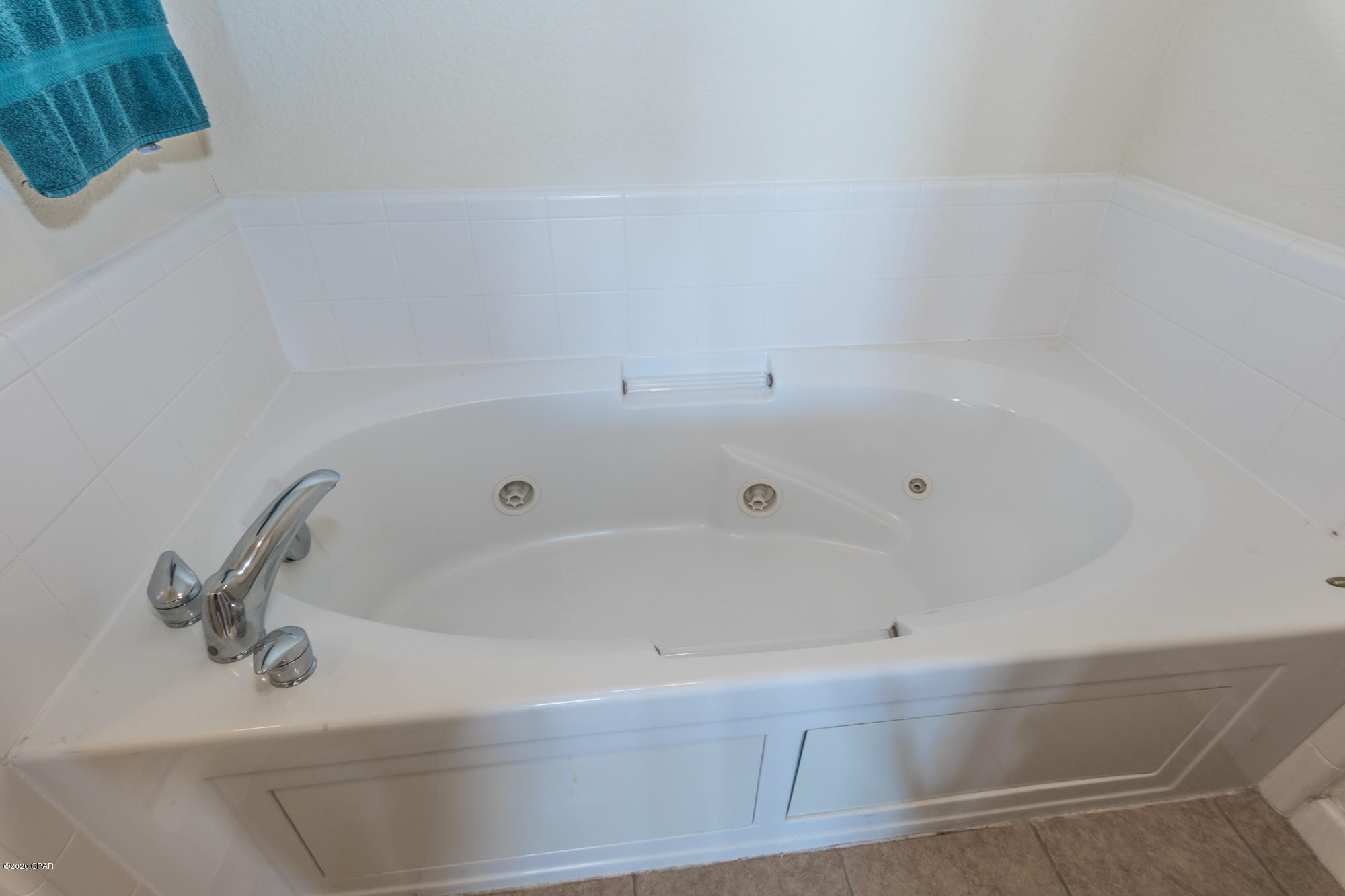 Hibiscus By The Bay - Residential