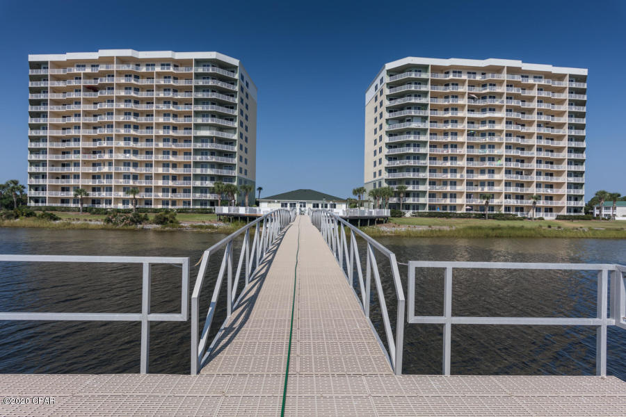 Hibiscus By The Bay - Residential