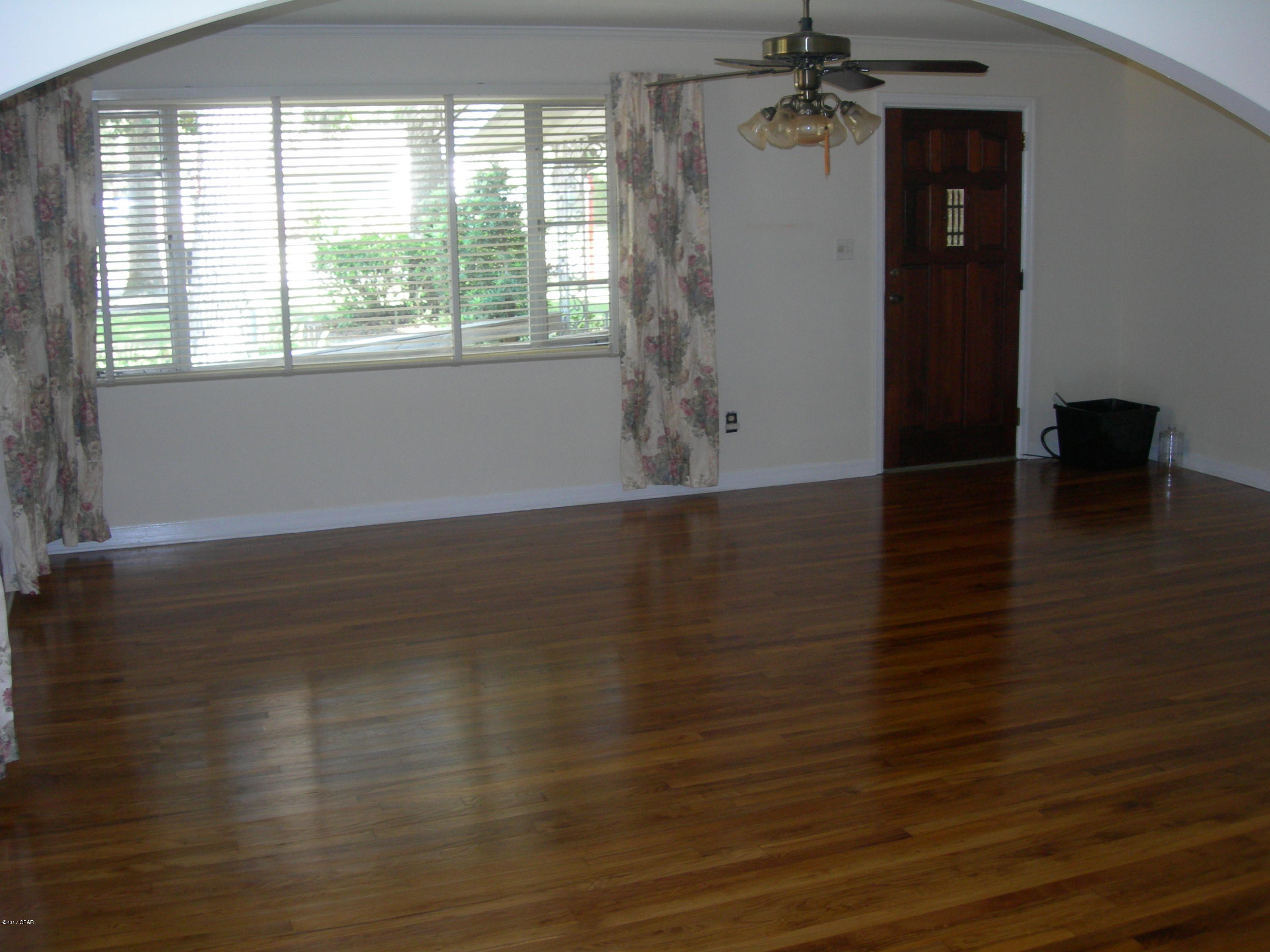 [No Recorded Subdiv] - Residential Lease