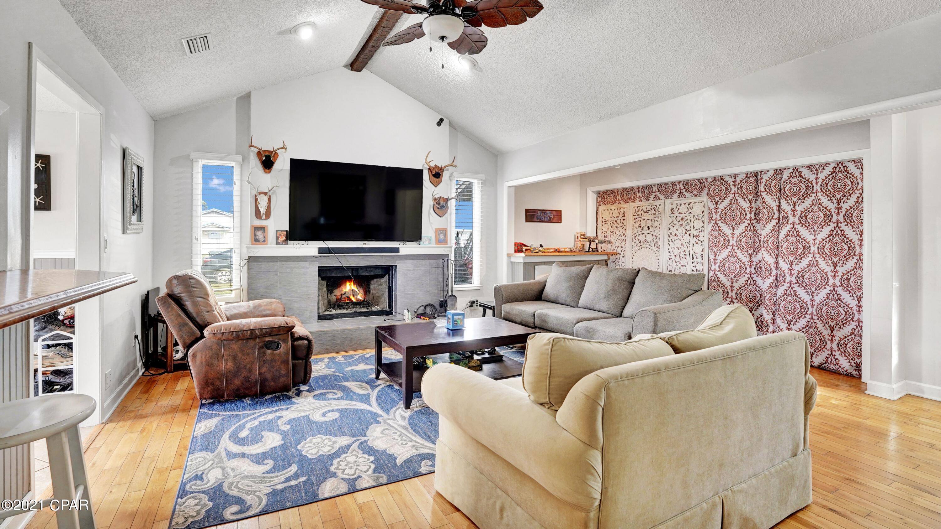 Pine Forest Est Ph 1 - Residential