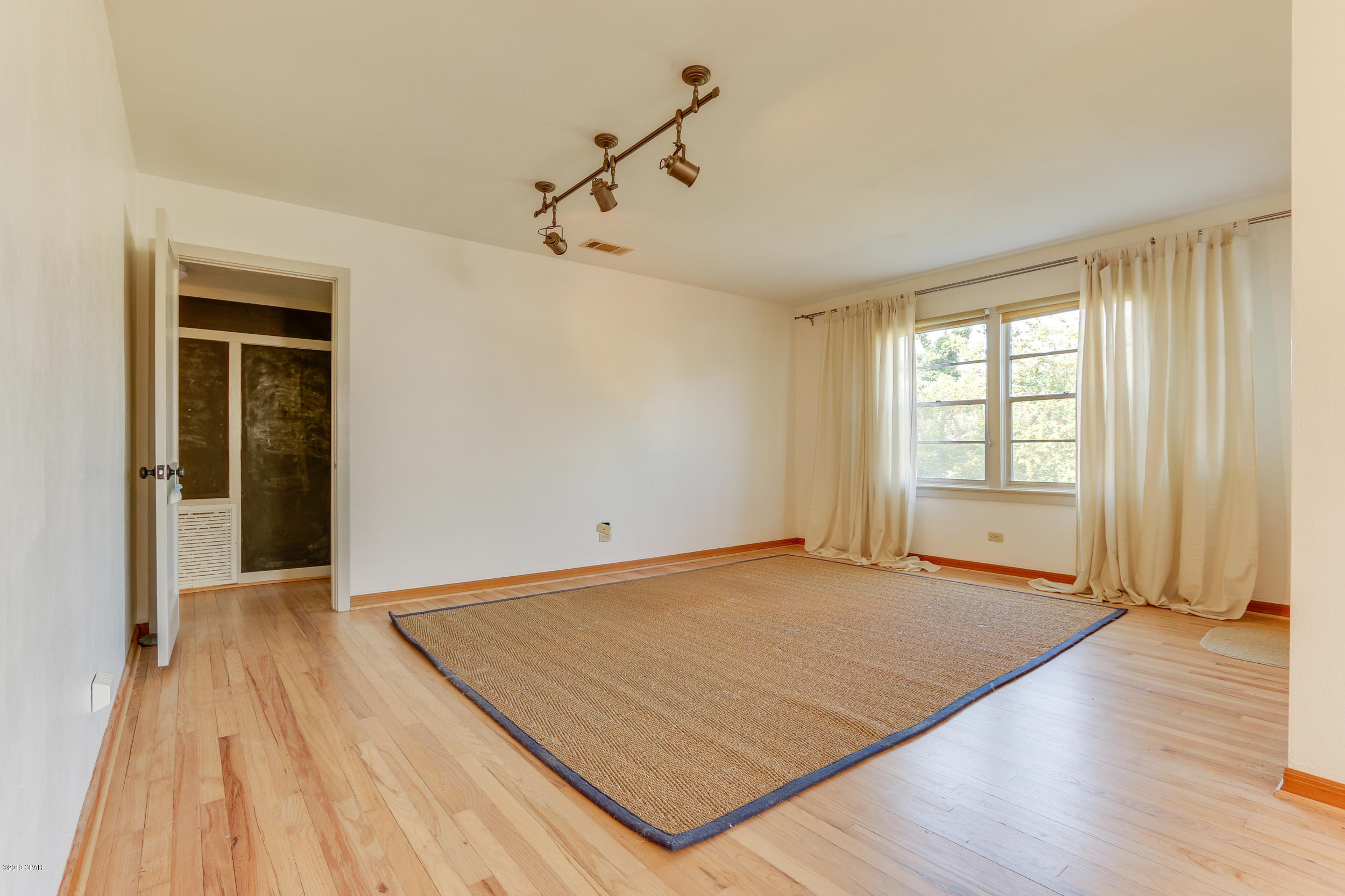 Sudduths 1st Add - Residential