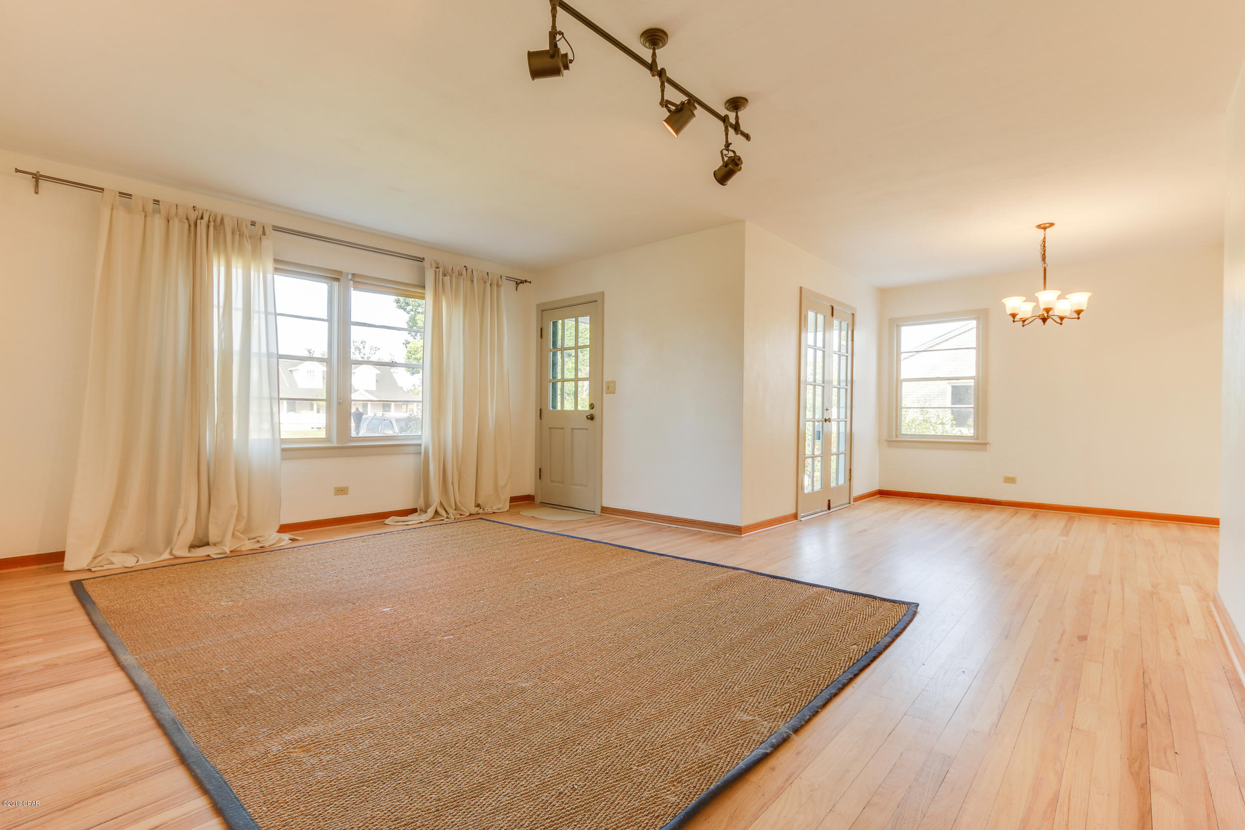 Sudduths 1st Add - Residential