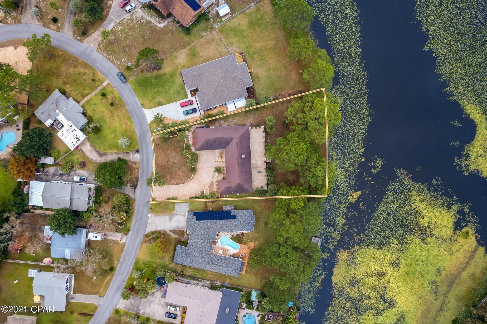 Crown Pt Sec Lakeside By Gulf - Residential