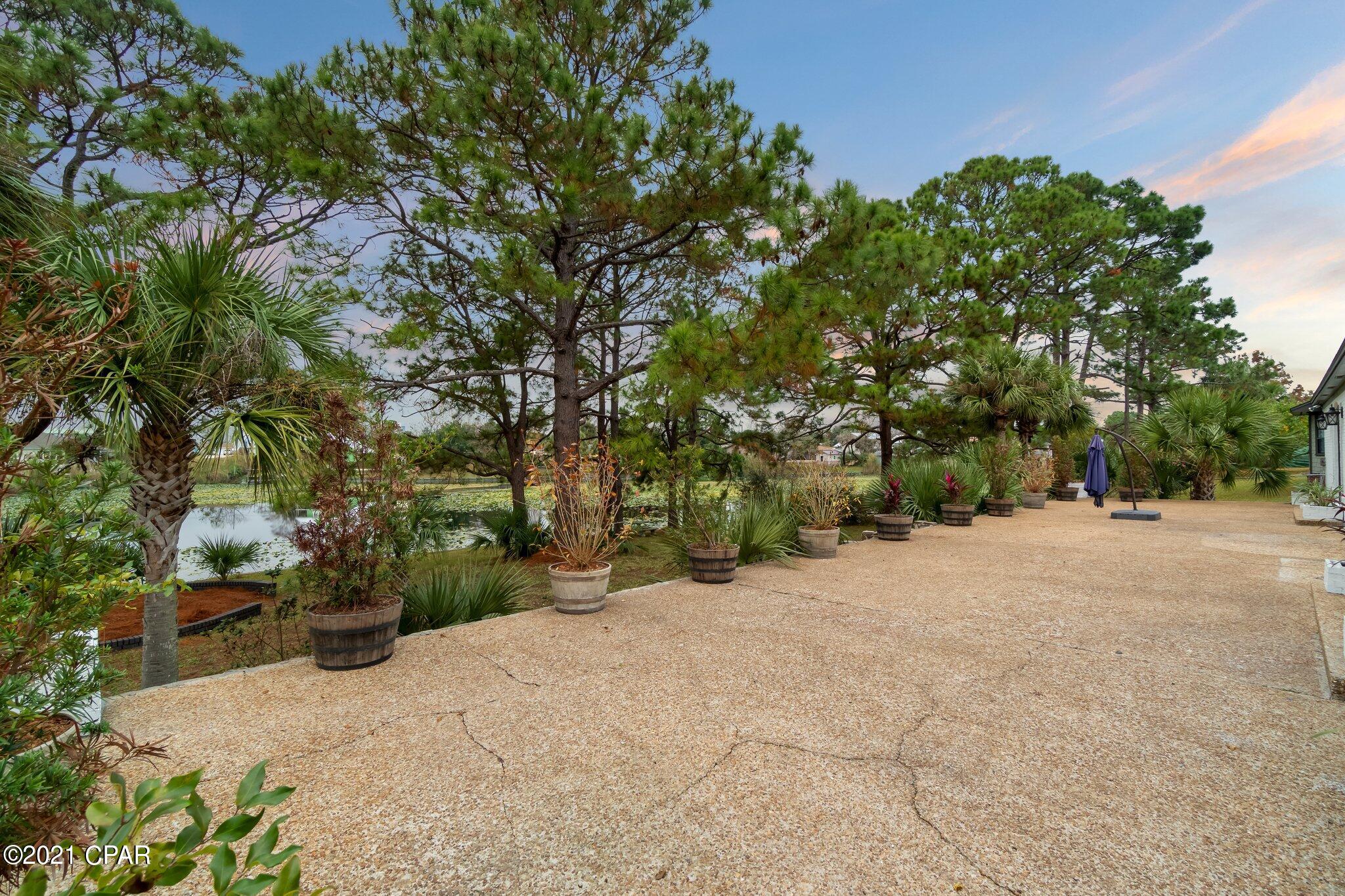 Crown Pt Sec Lakeside By Gulf - Residential