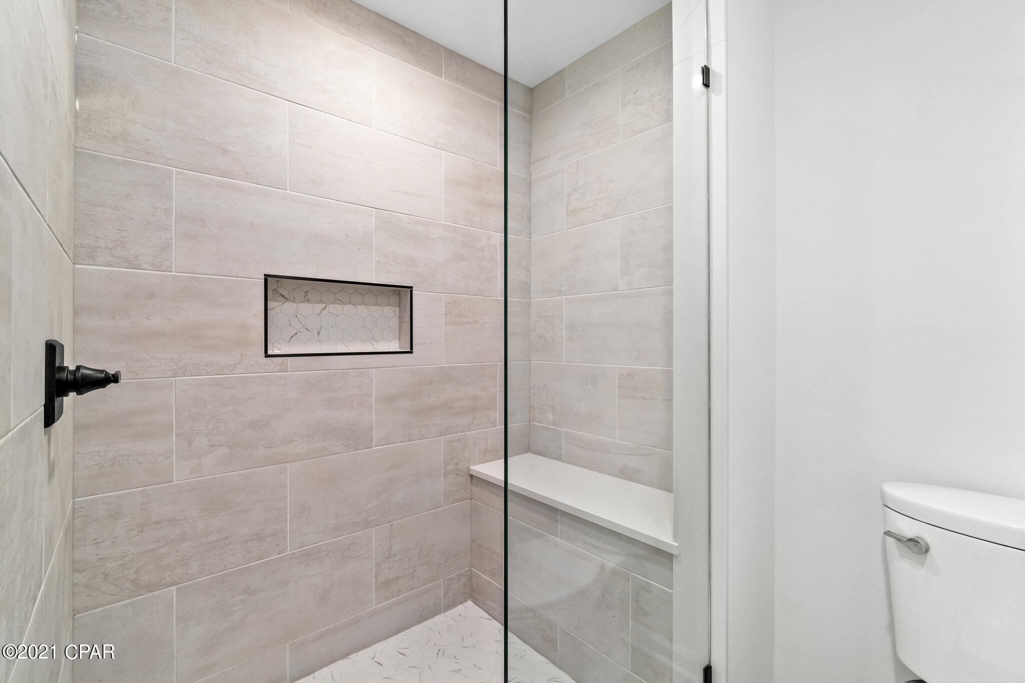 Crown Pt Sec Lakeside By Gulf - Residential