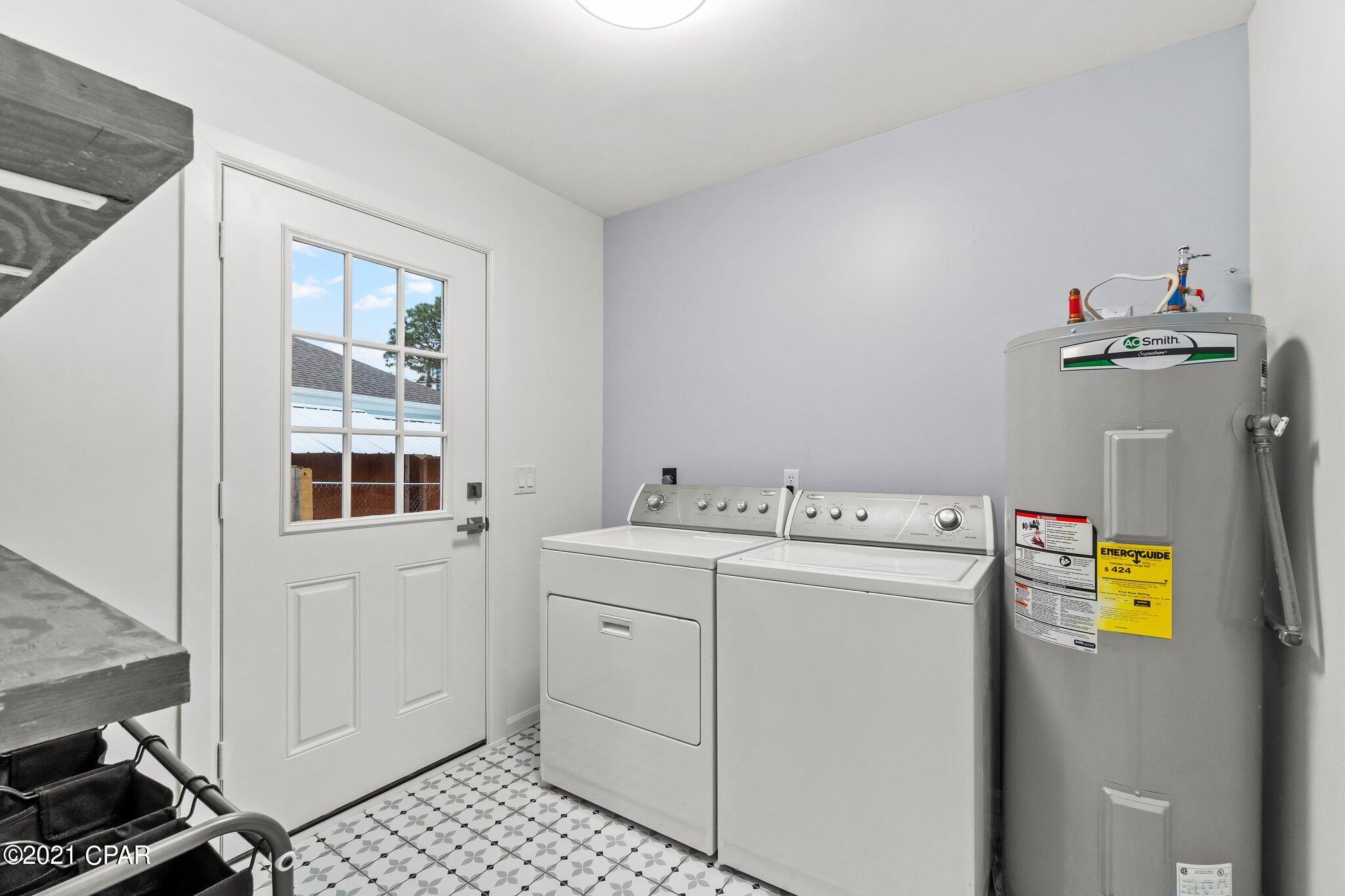 Crown Pt Sec Lakeside By Gulf - Residential