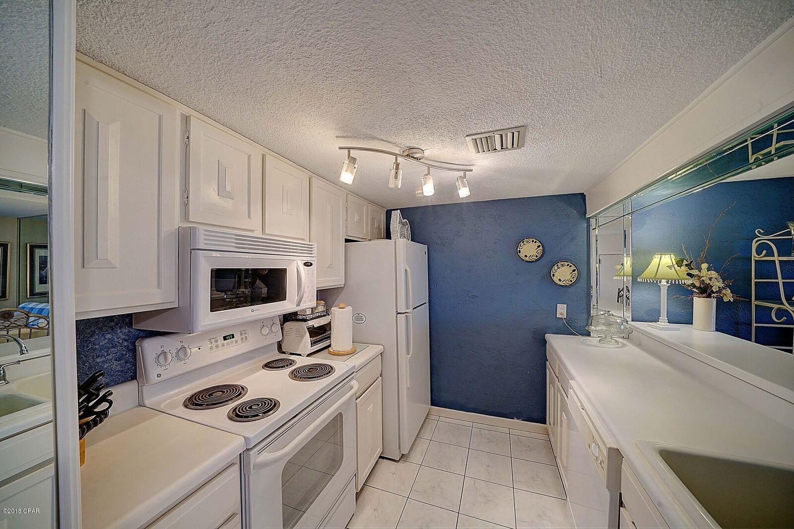 Palisades Condo Ph 1 - Residential