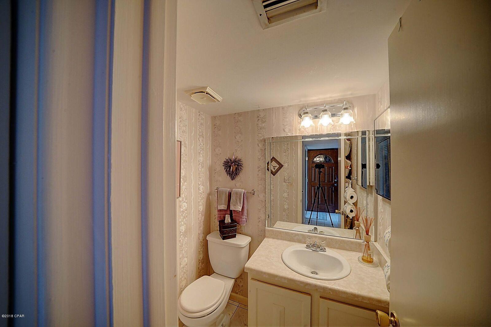 Palisades Condo Ph 1 - Residential