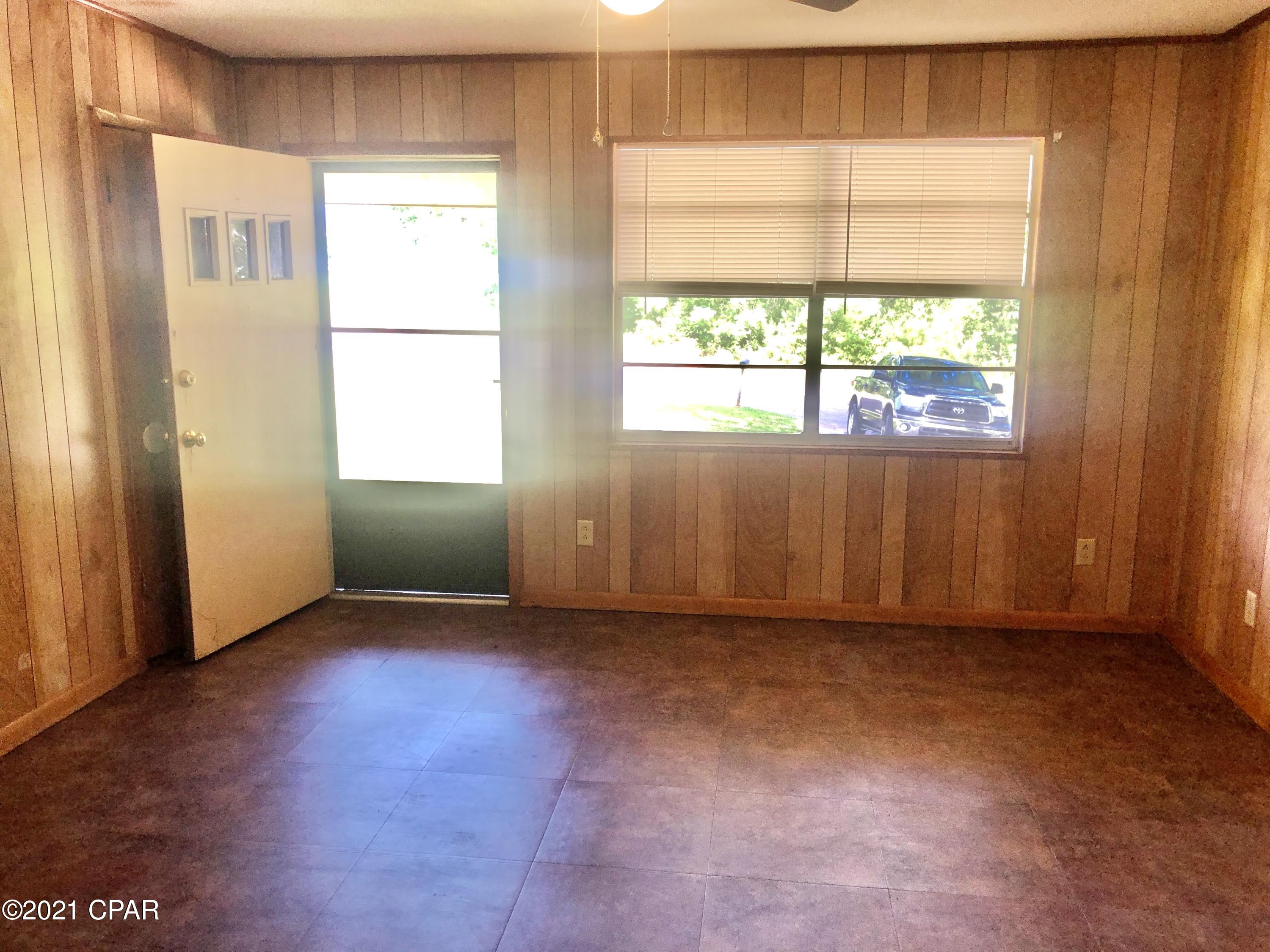 Miltonia & South Marianna - Residential