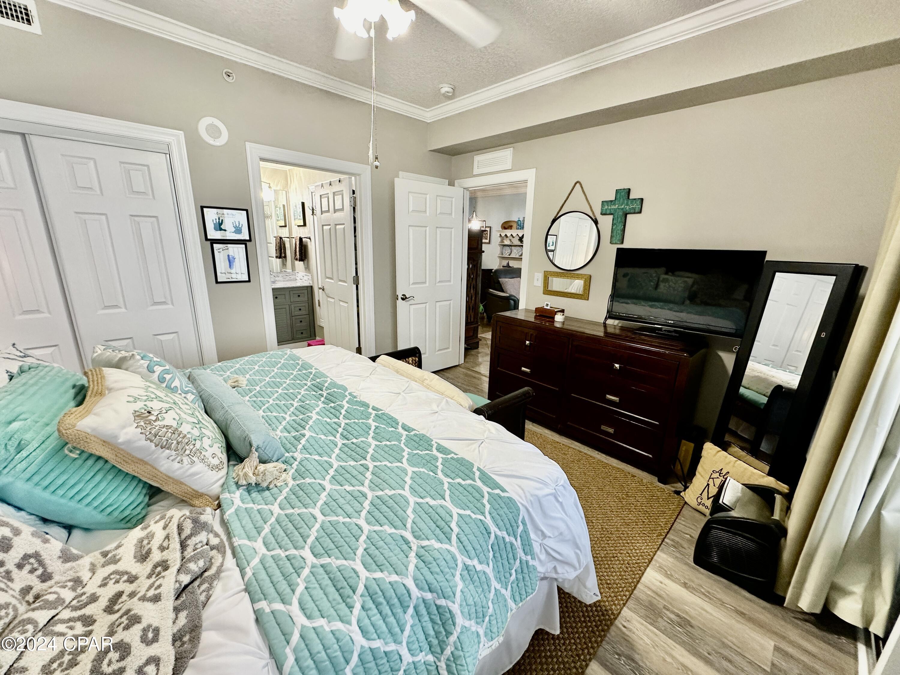 Tropic Winds - Residential