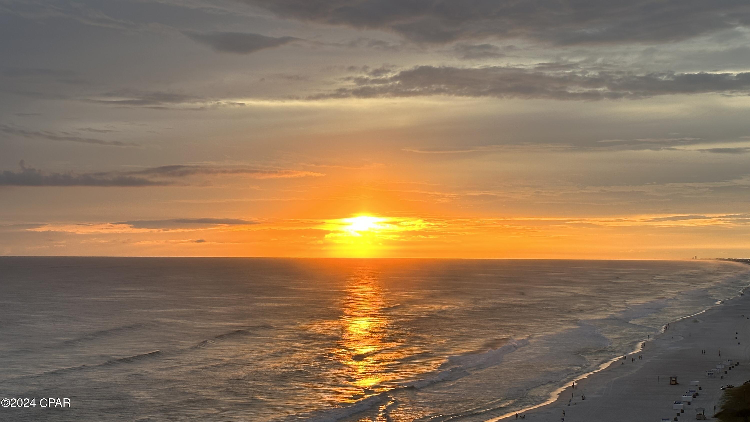 Tropic Winds - Residential