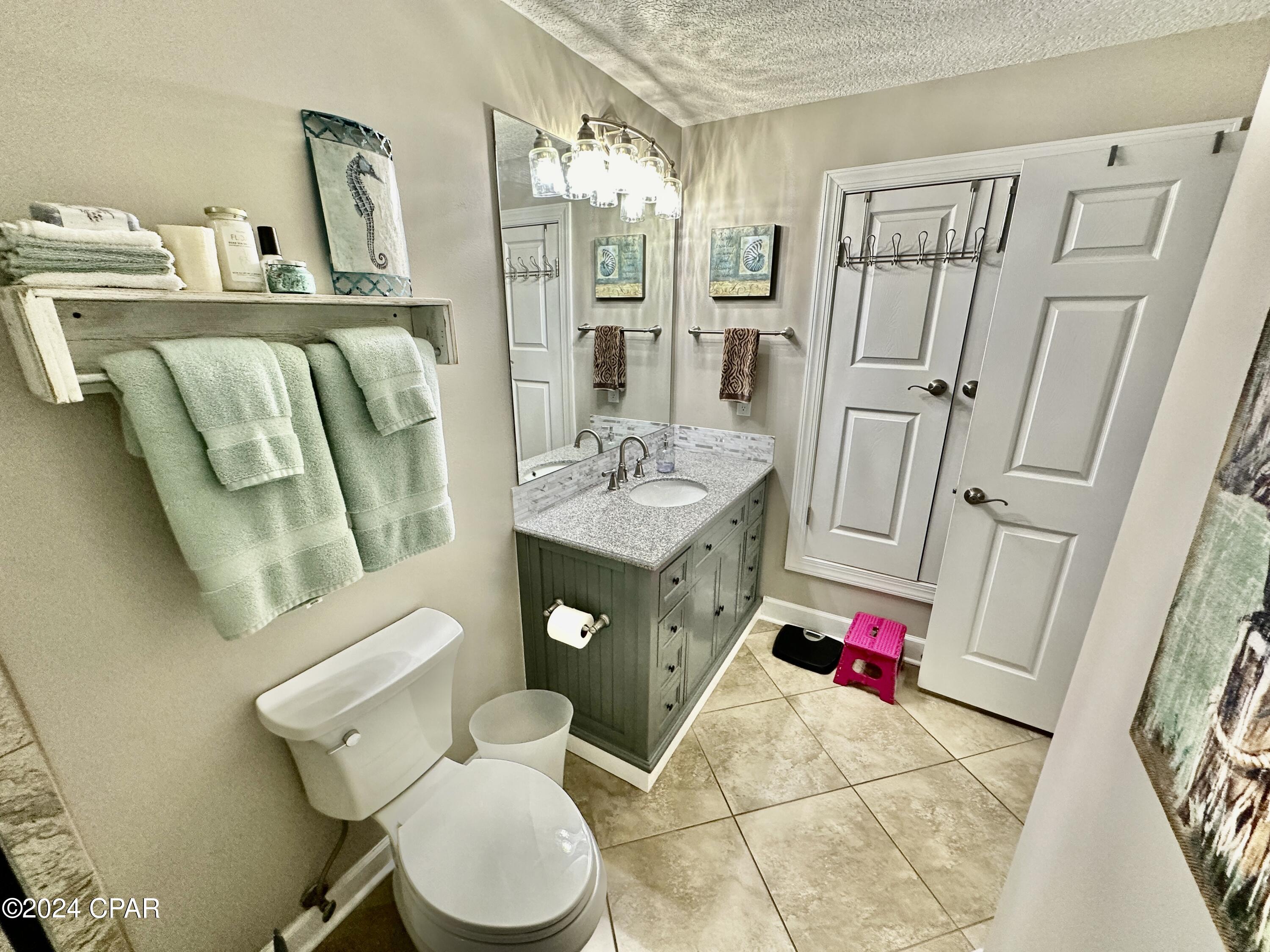 Tropic Winds - Residential