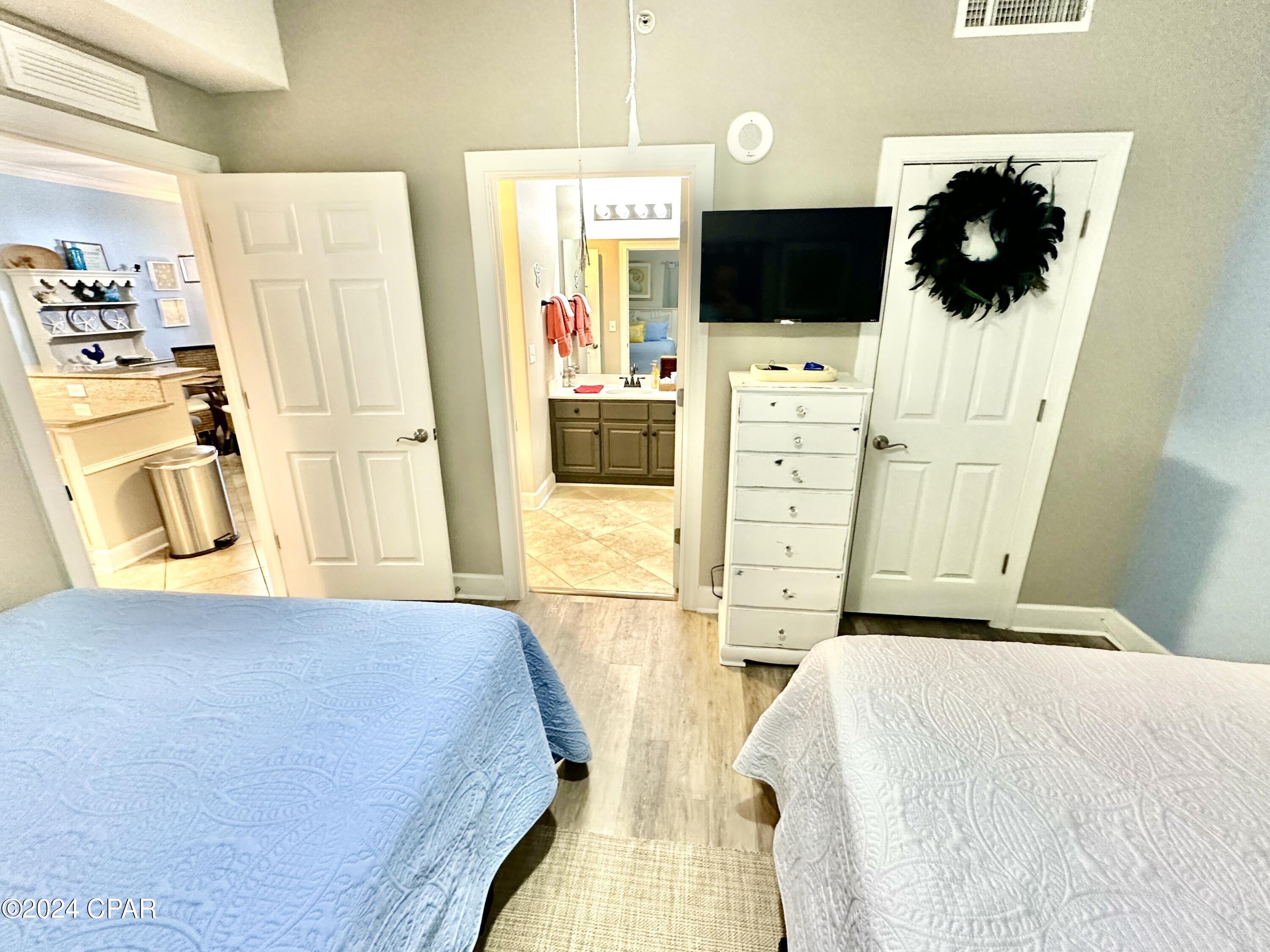 Tropic Winds - Residential