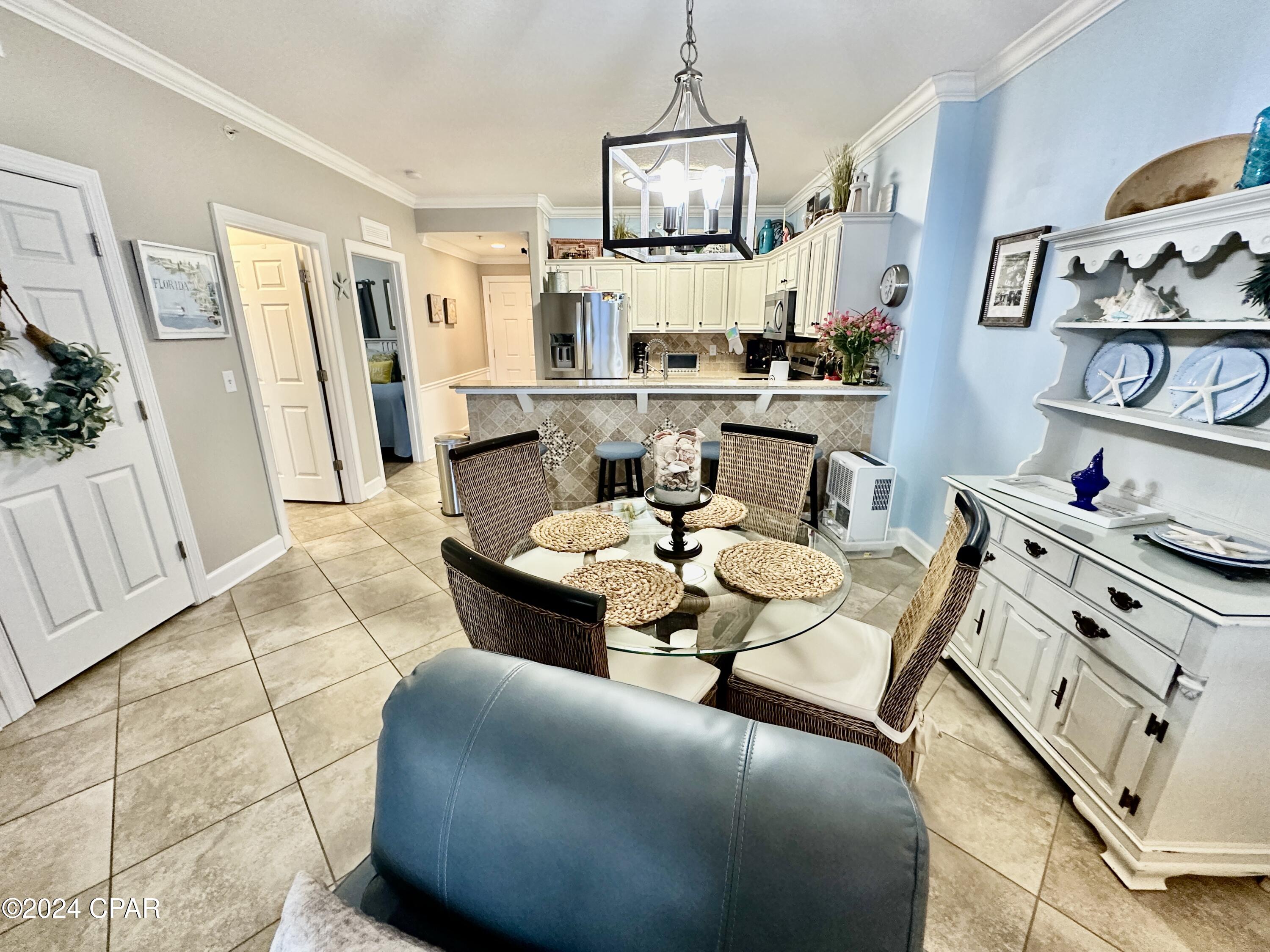 Tropic Winds - Residential