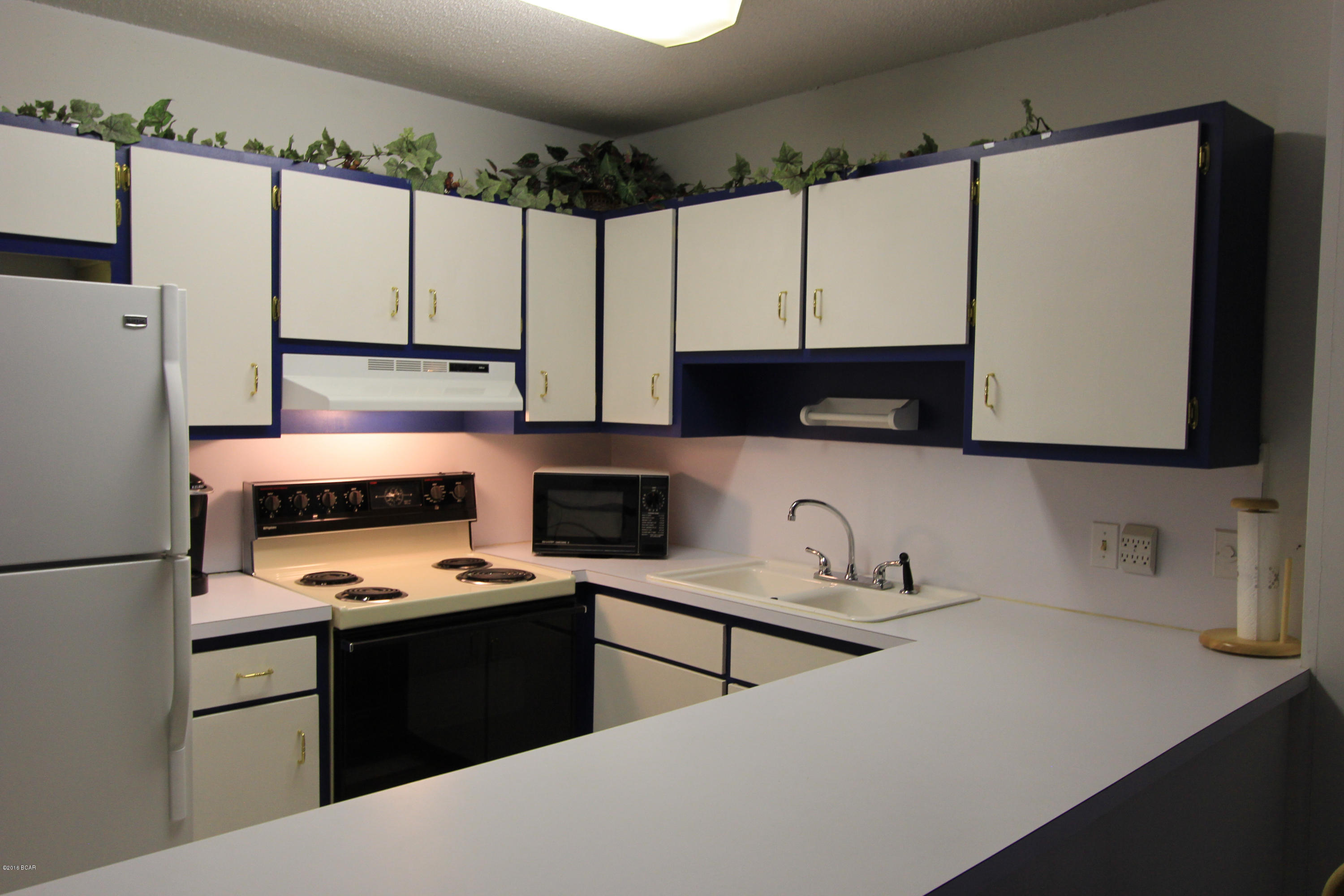 Bay Point Harbour Villas - Residential