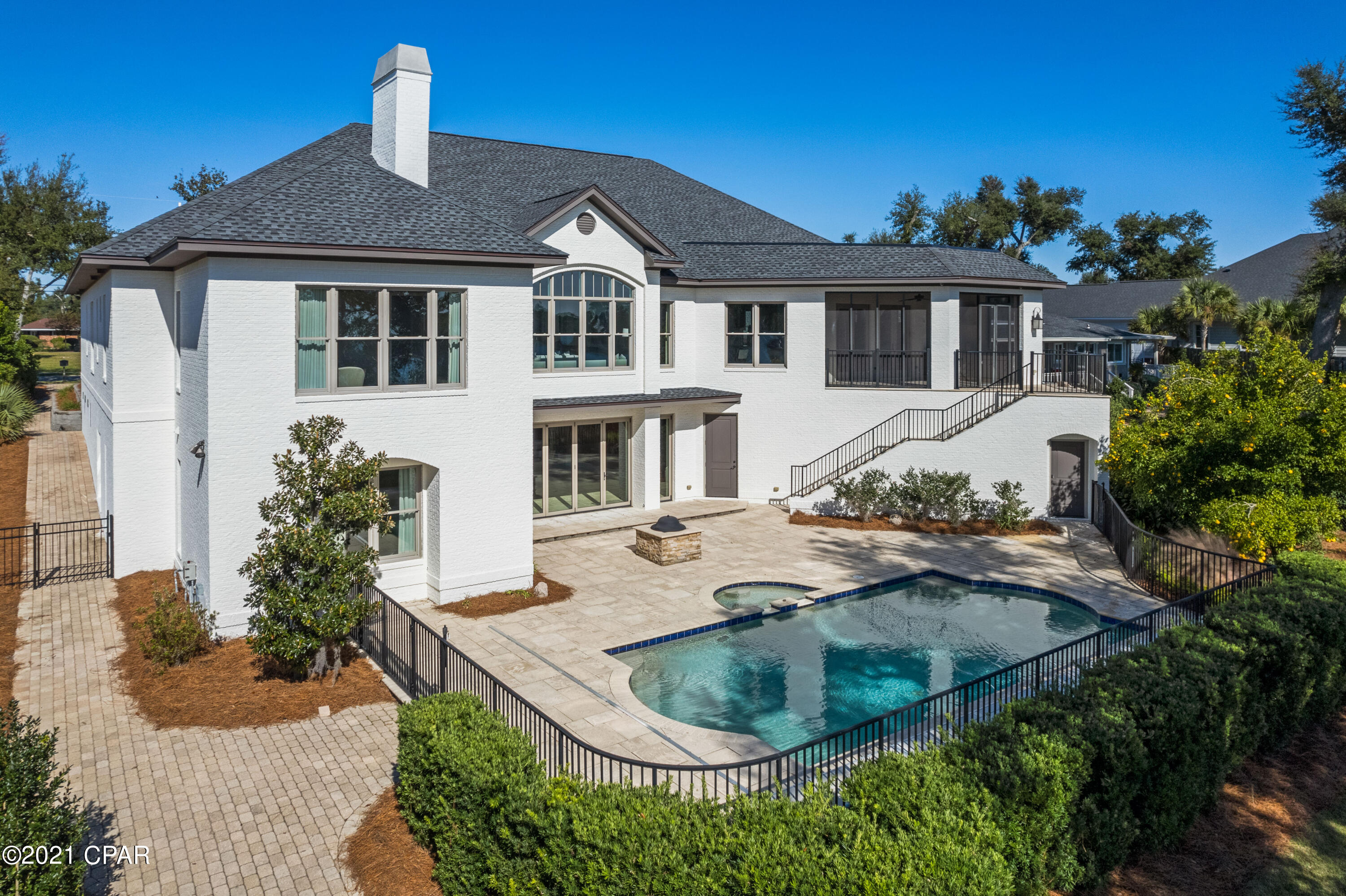 Cove Terrace - Residential