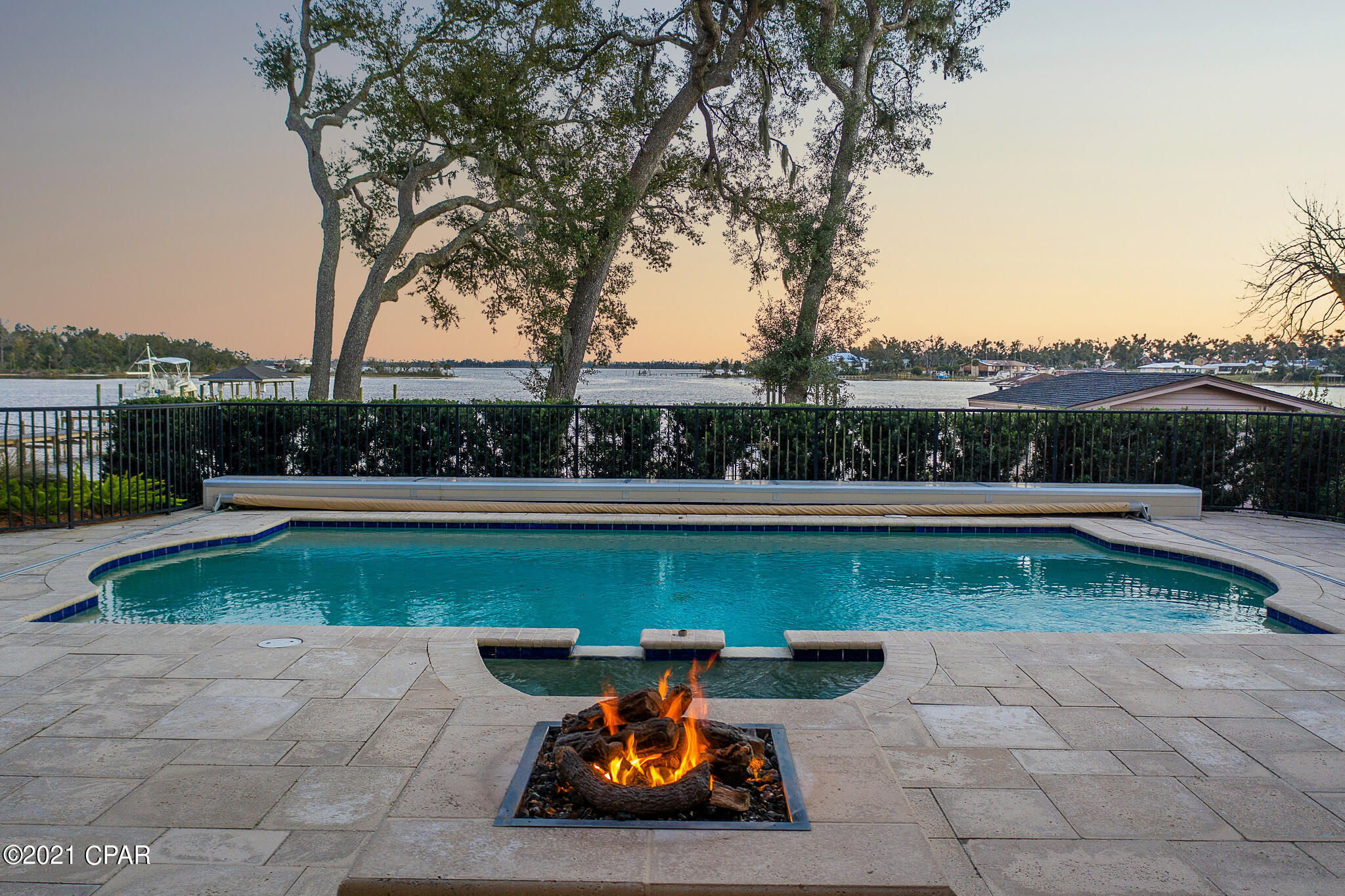 Cove Terrace - Residential