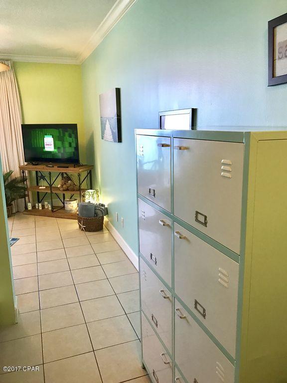 Twin Palms Resort - Residential