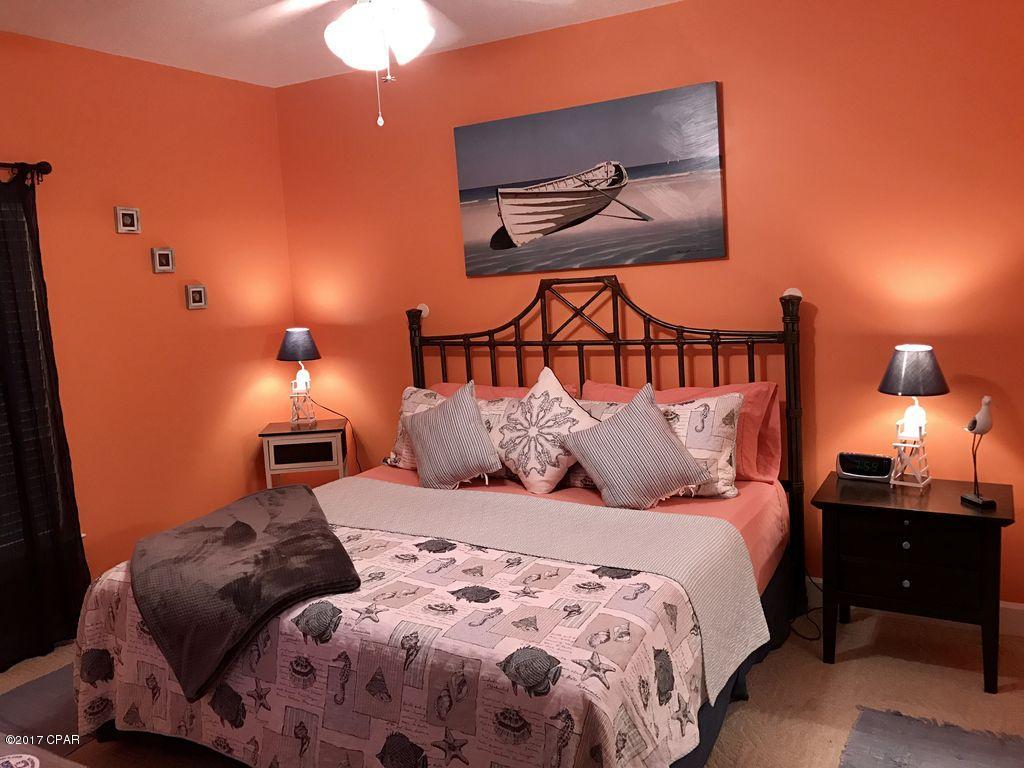 Twin Palms Resort - Residential