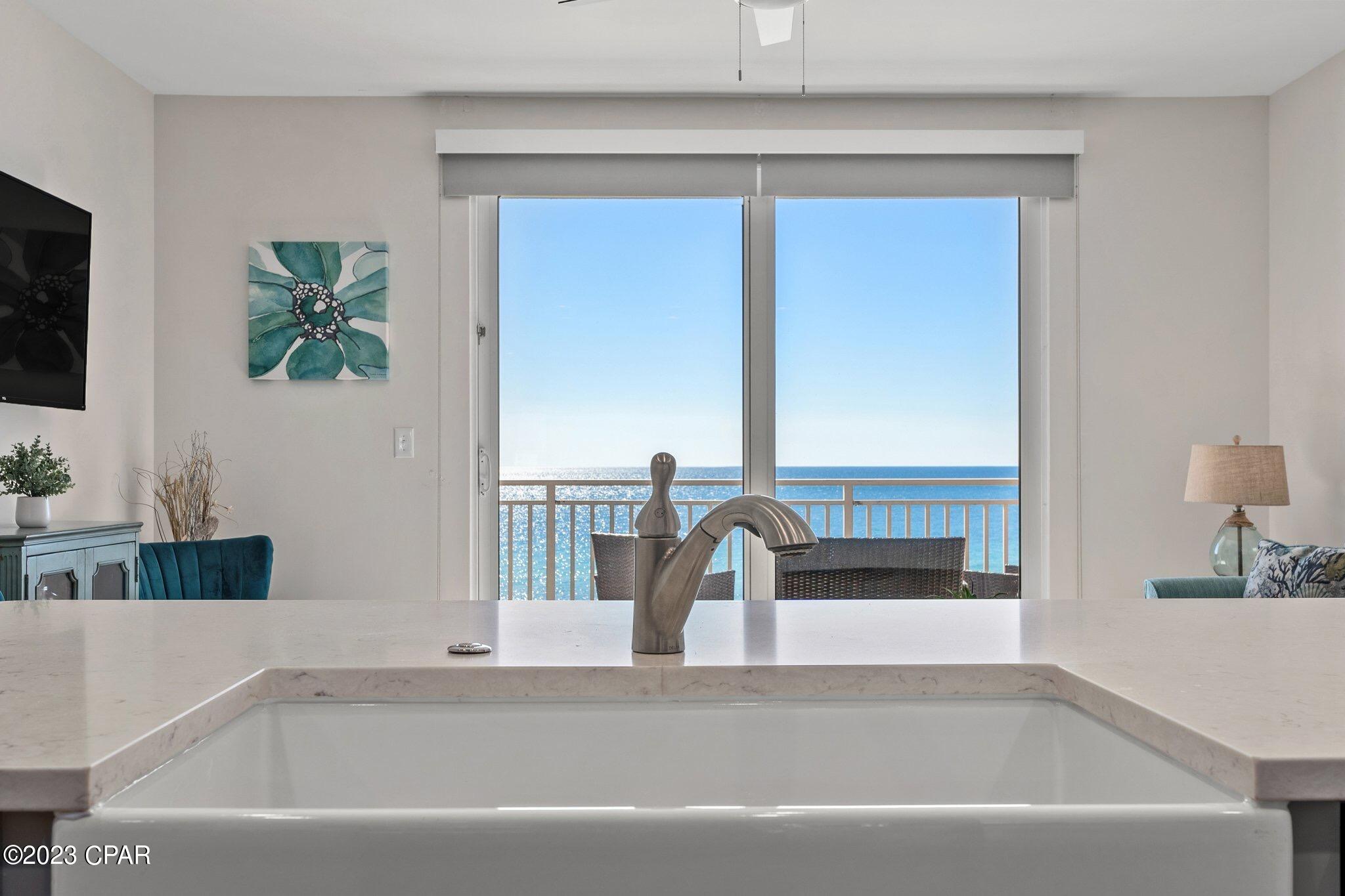 Splash Condo - Residential